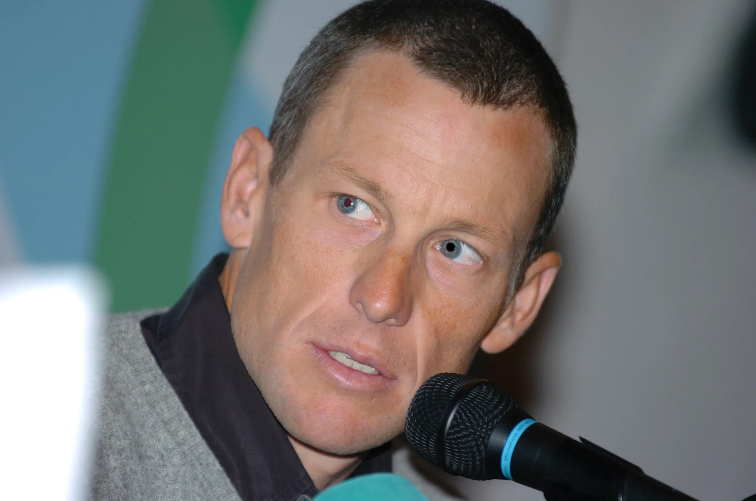 Jerome Pineau lashes out at Lance Armstrong for recommending Pogacar to keep low profile: "He was arrogance personified, he should keep his mouth shut"