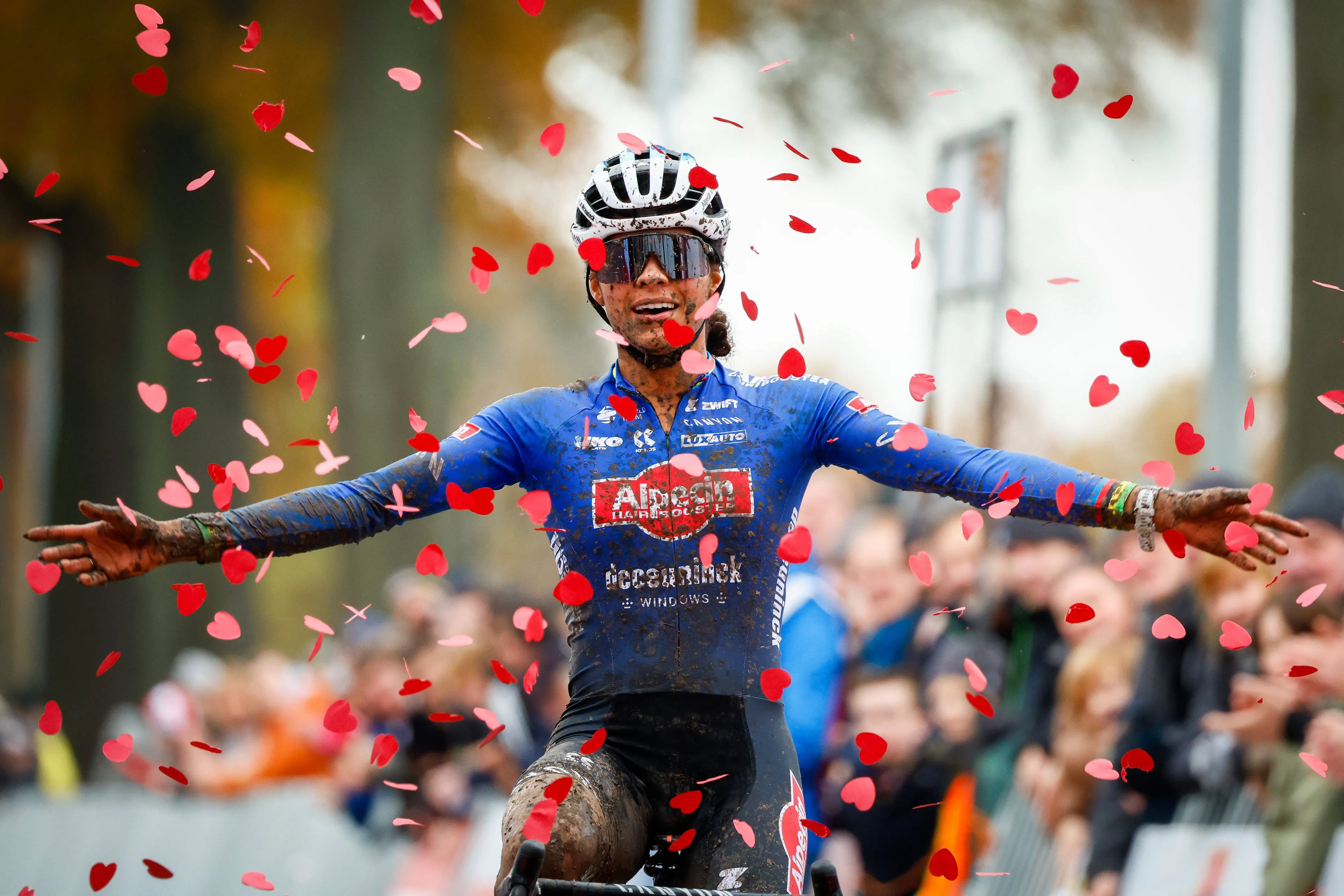 Ceylin del Carmen Alvarado delights Dutch crowd with victory at Exact Cross Heerderstrand 2024