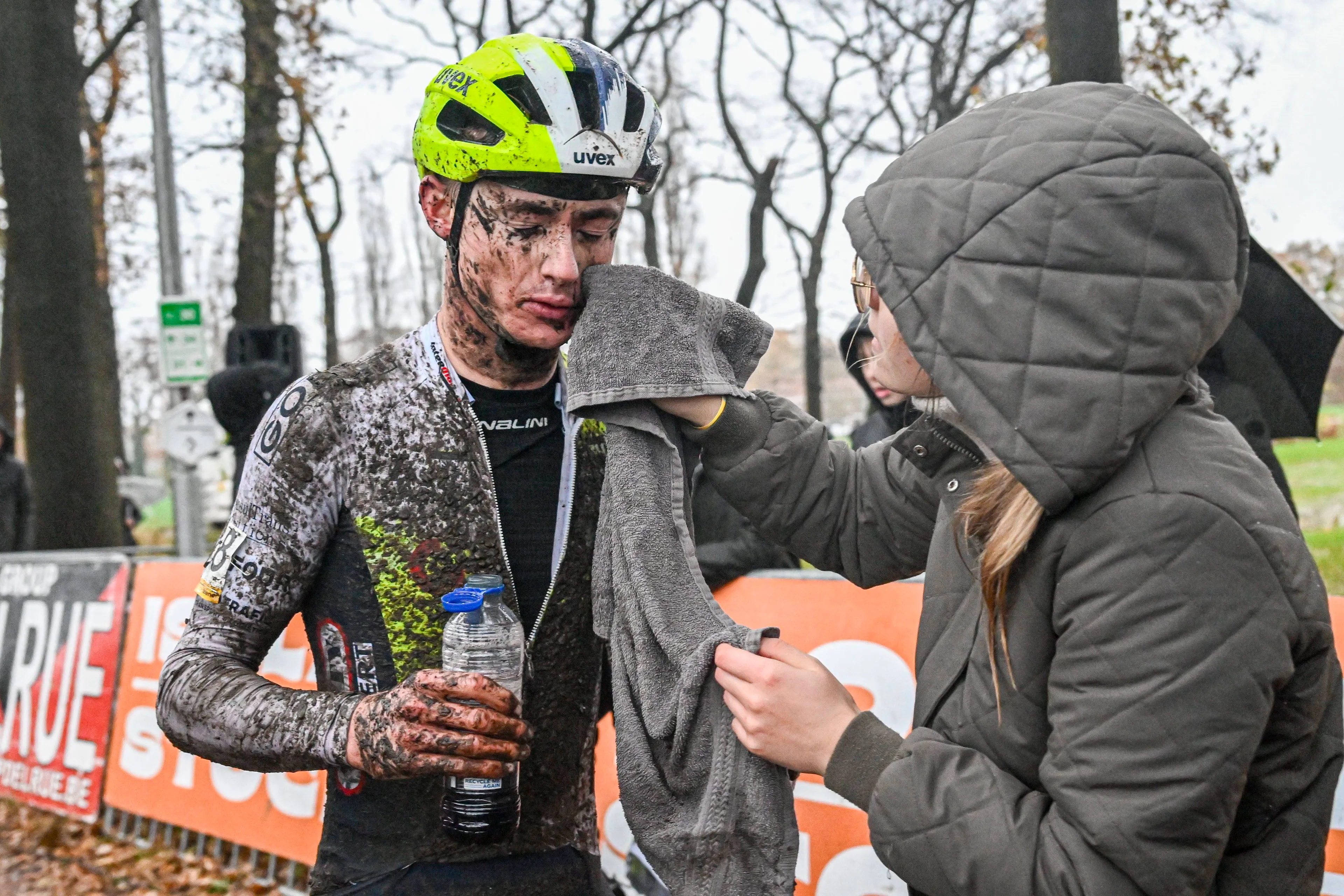 Gerben Kuypers' cyclocross season may be over as he struggles to overcome health issues: "He talked about his airways and was very concerned about it"