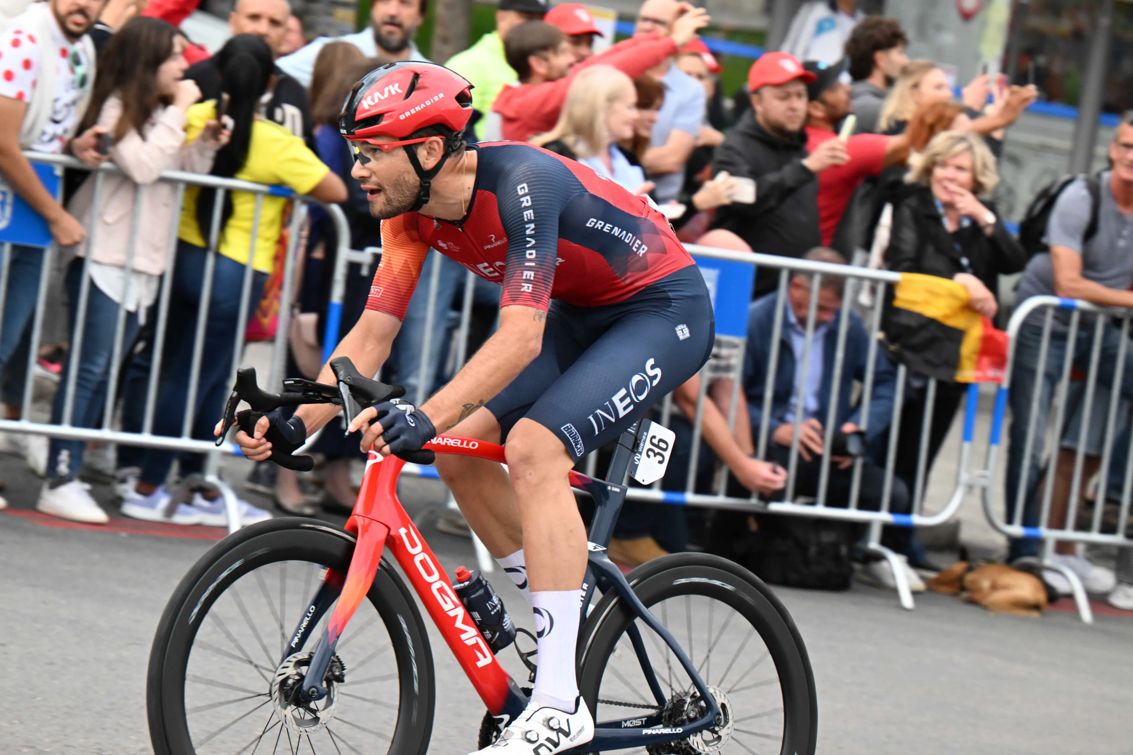 Filippo Ganna de regresso à estrada: "Estive seis semanas sem andar de bicicleta, por isso acho que o melhor agora é voltar às corridas"