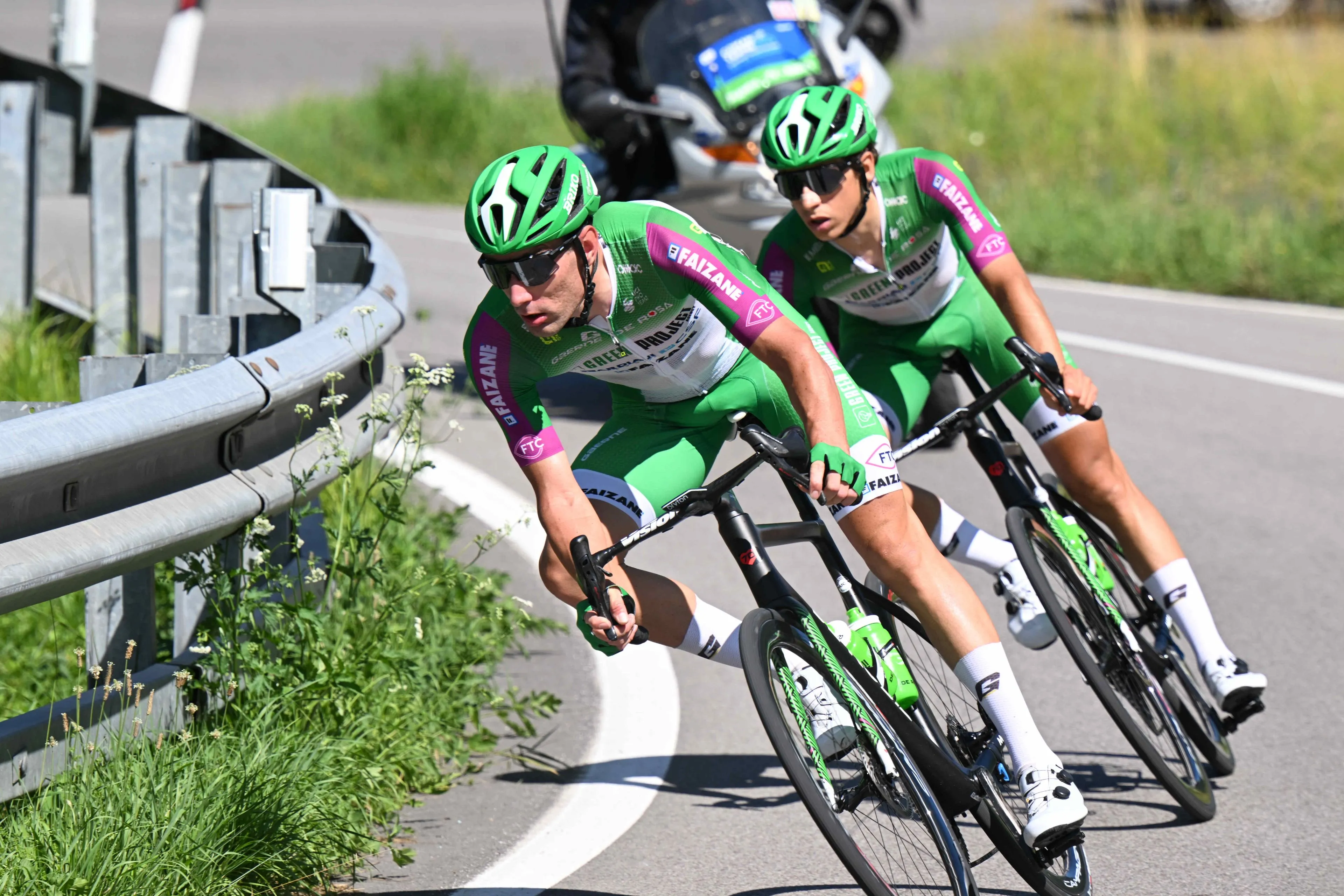 Alessandro Tonelli wins opening stage of the Volta a la Comunitat Valenciana as Bardiani one-two from day's breakaway