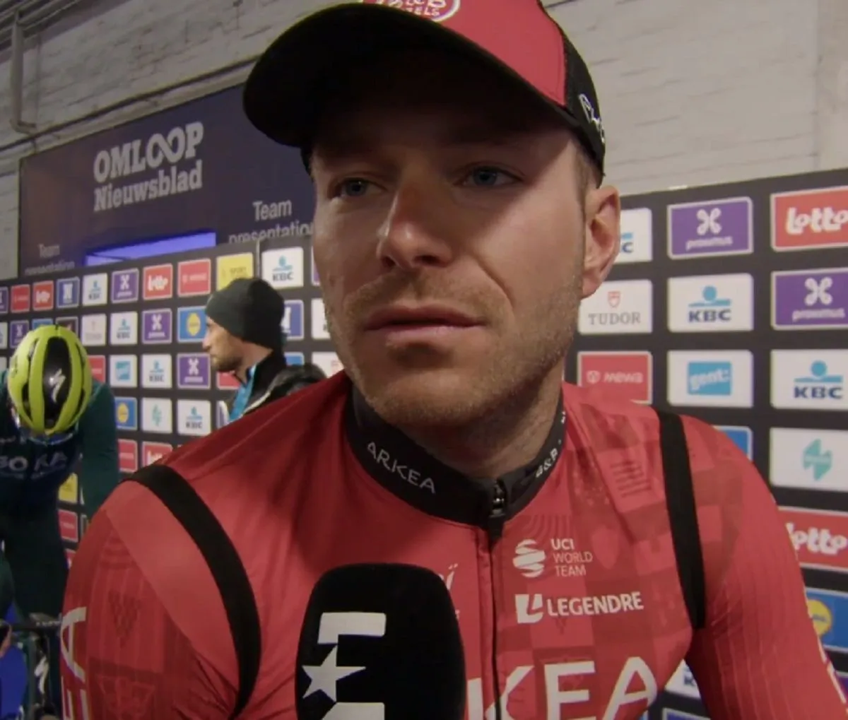 "I had to change bikes four times" - Florian Senechal critical of Bianchi after multiple mechanical issues at Paris-Roubaix