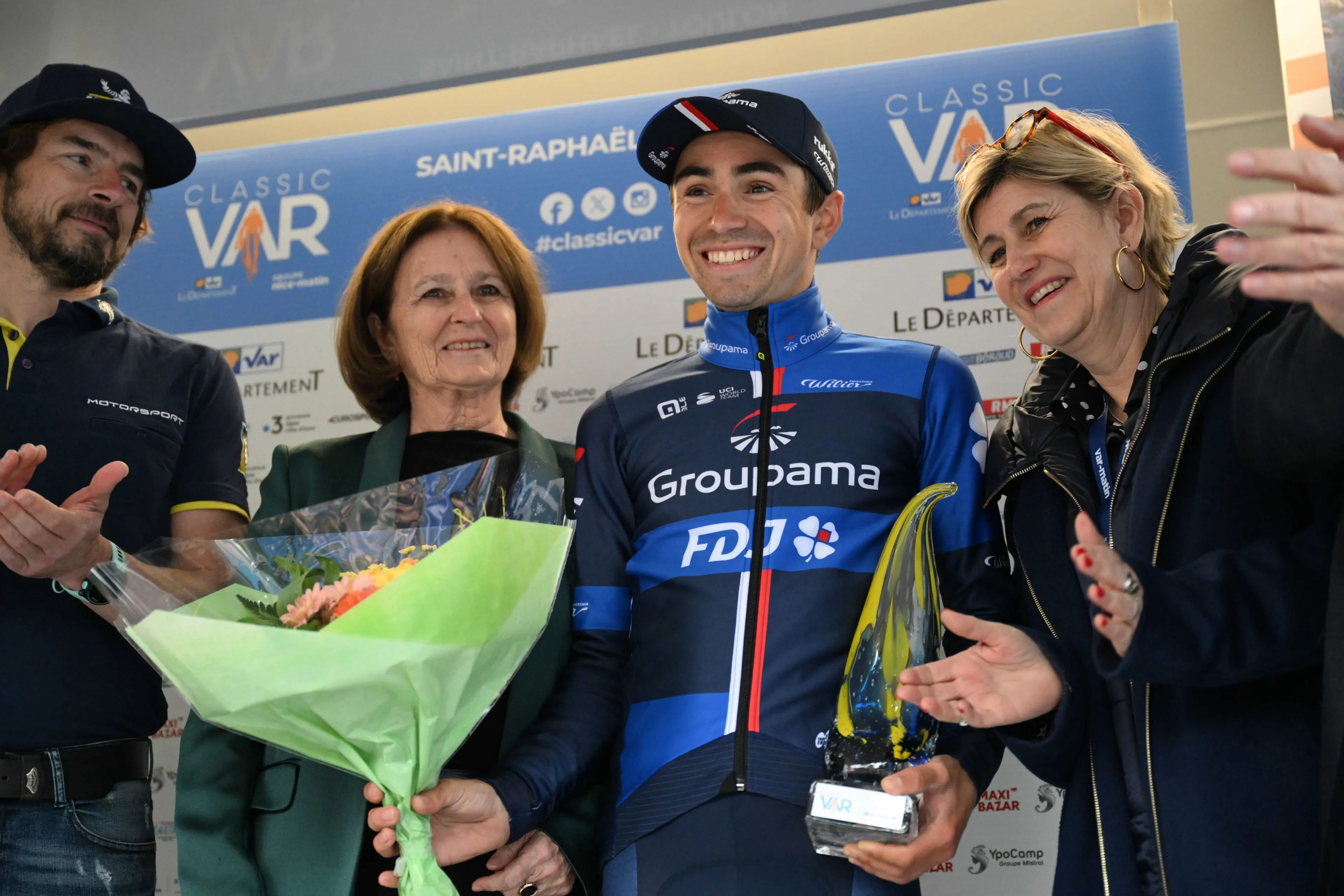 Lenny Martinez surpreende-se a si próprio com aventura a solo para vencer o Trofeo Laigueglia: "Não pensei que resultasse"