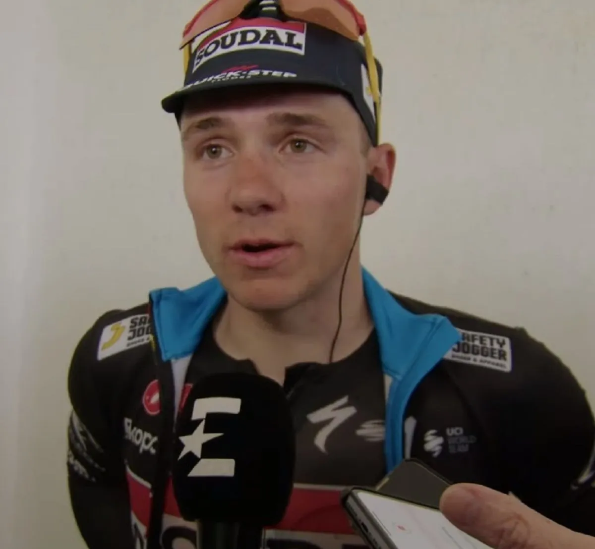 Remco Evenepoel cauteloso para garantir vitória histórica na Volta ao Algarve: "Será importante ser inteligente"