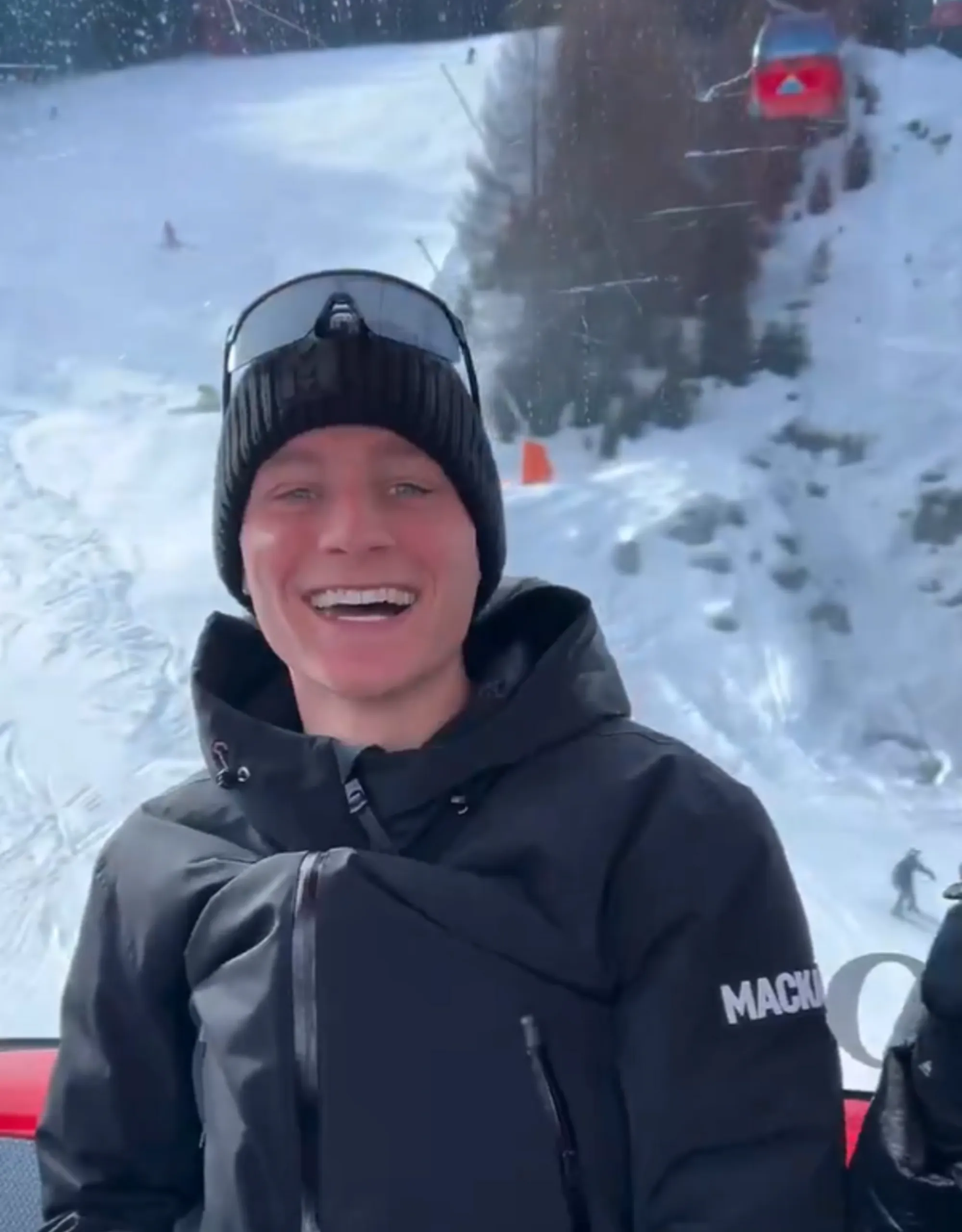 VÍDEO: Melhores momentos da viagem de esqui de Mathieu van der Poel à Áustria