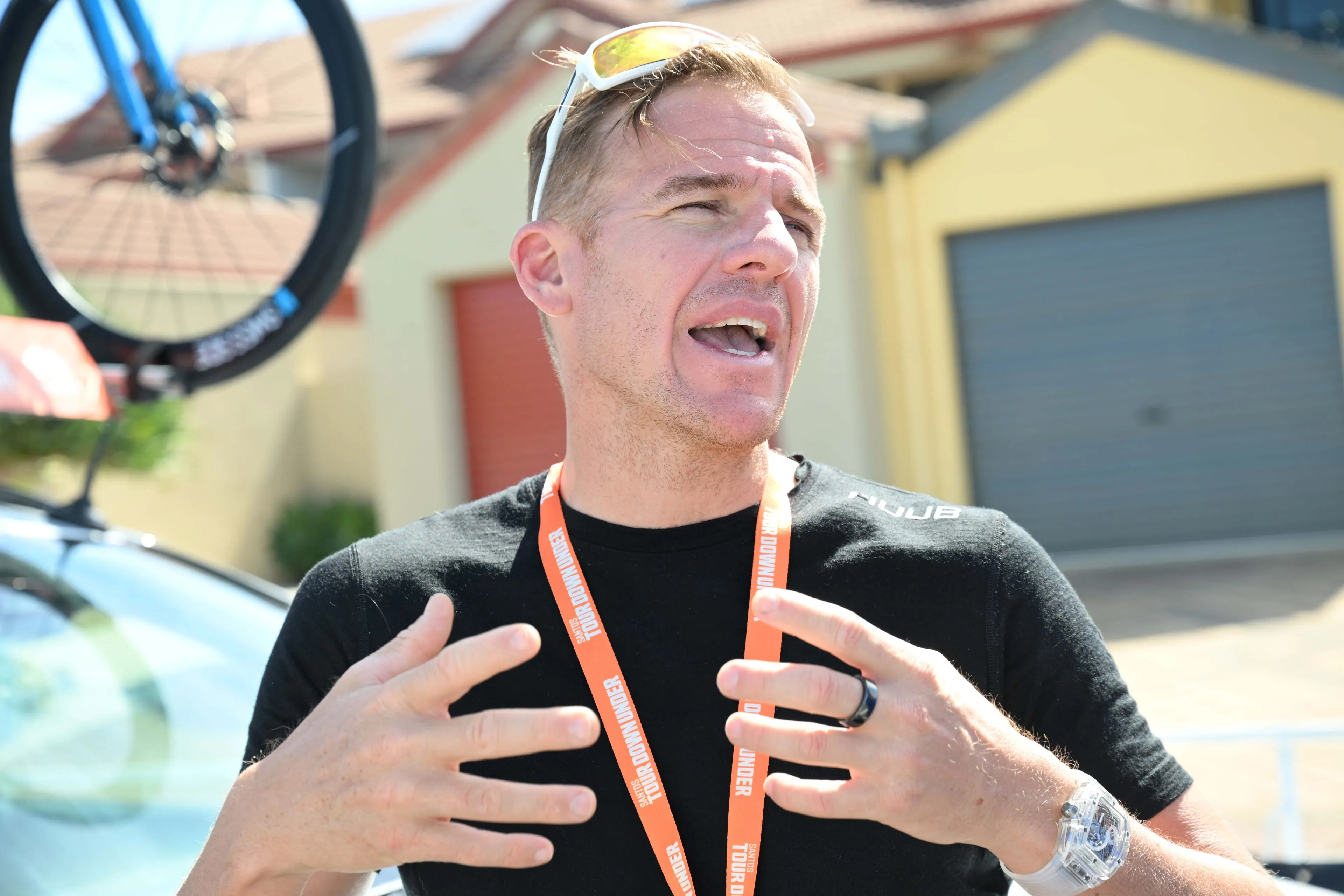 Adam Hansen defende a chicane antes do Arenberg da Paris-Roubaix: "Há ciclistas que dizem que o Arenberg é perigoso e não devia fazer parte da corrida"