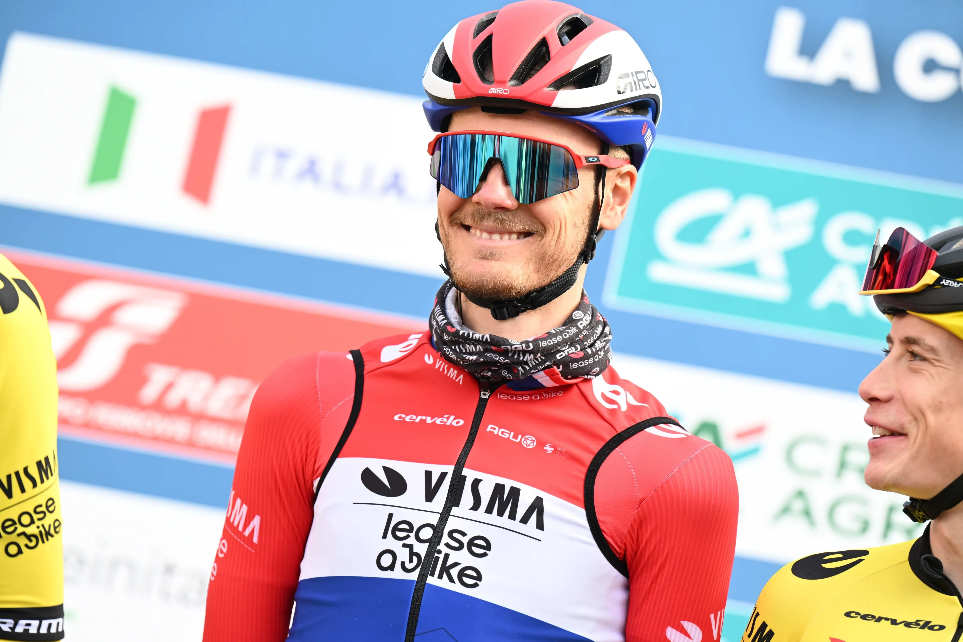 Dylan van Baarle não vai defender o seu título de campeão neerlandês para ajudar Jonas Vingegaard e Mathieu van der Poel: "Há menos uma semana entre o final do Tour e o início da Vuelta"