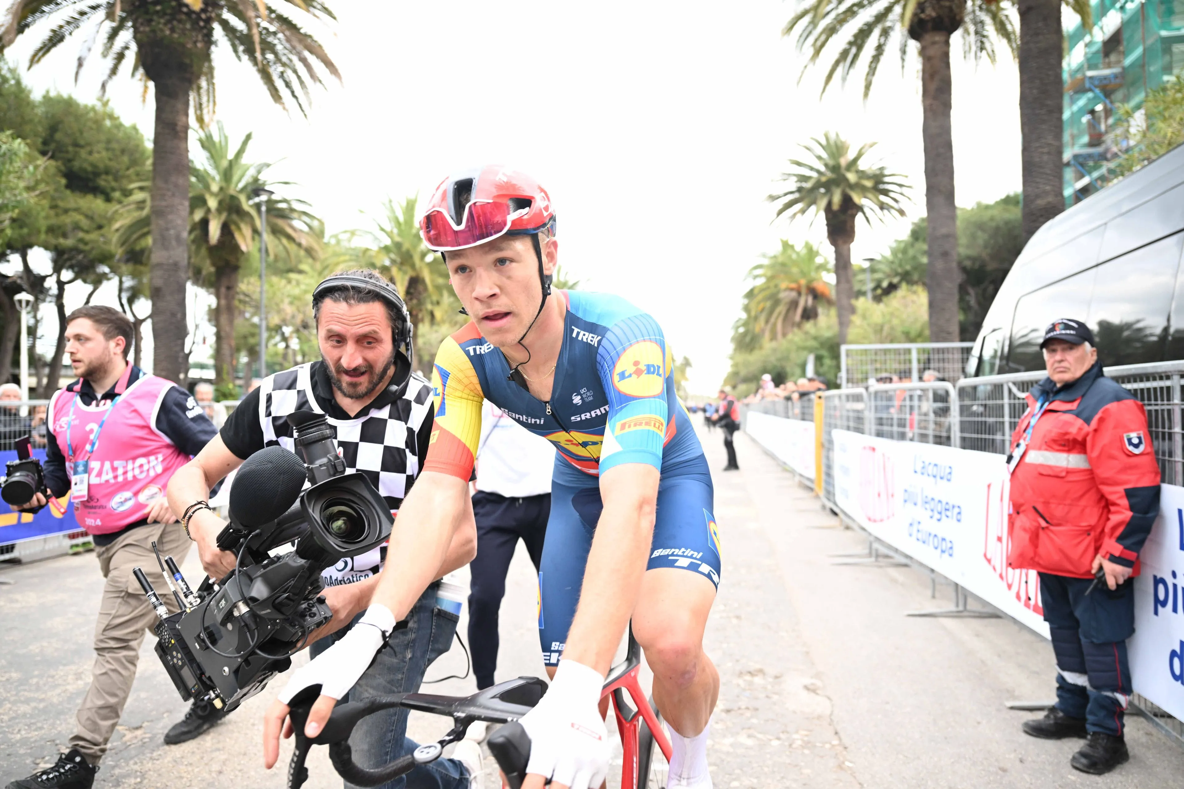 "I would like to focus more on the road" - Jonathan Milan drops track ambitions in favour of Tour de France debut
