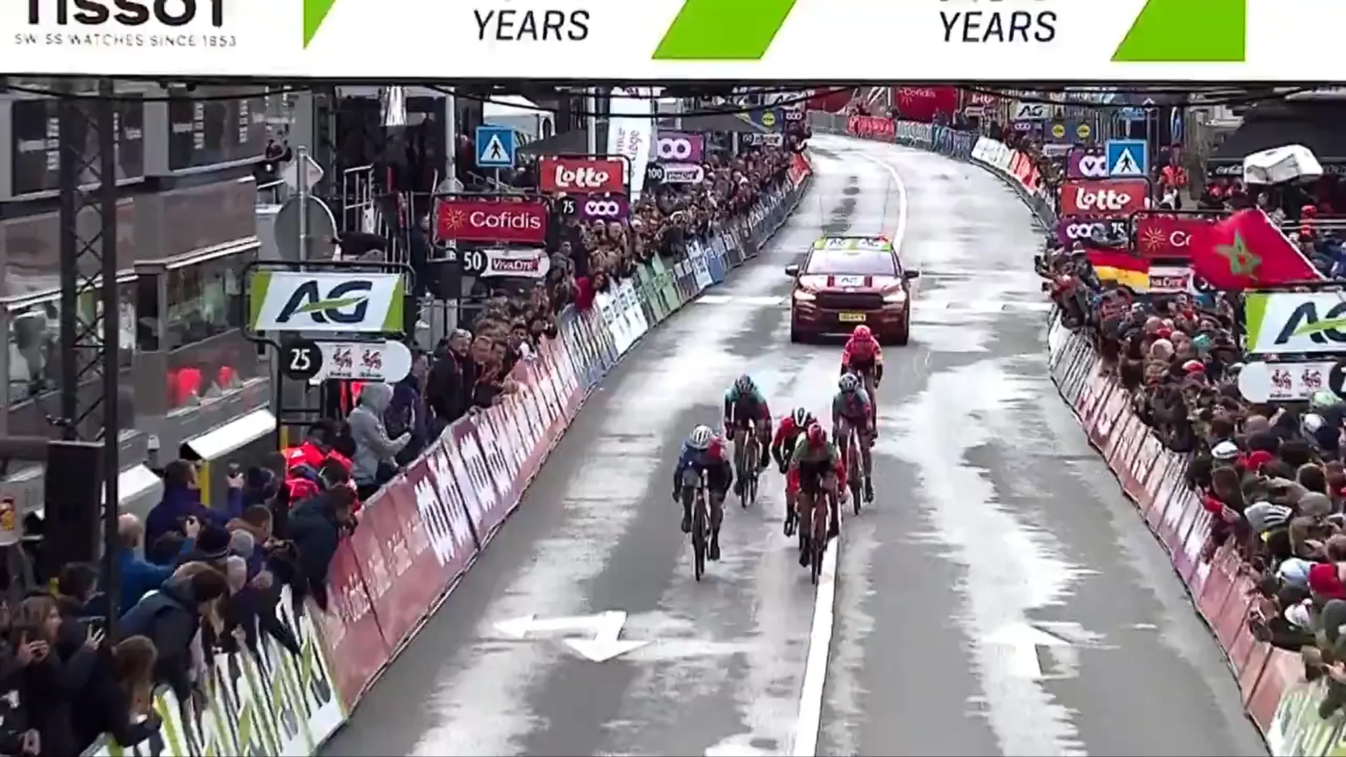 Grace Brown powers to Liege-Bastogne-Liege Femmes victory ahead of Longo Borghini and Vollering in thrilling finale