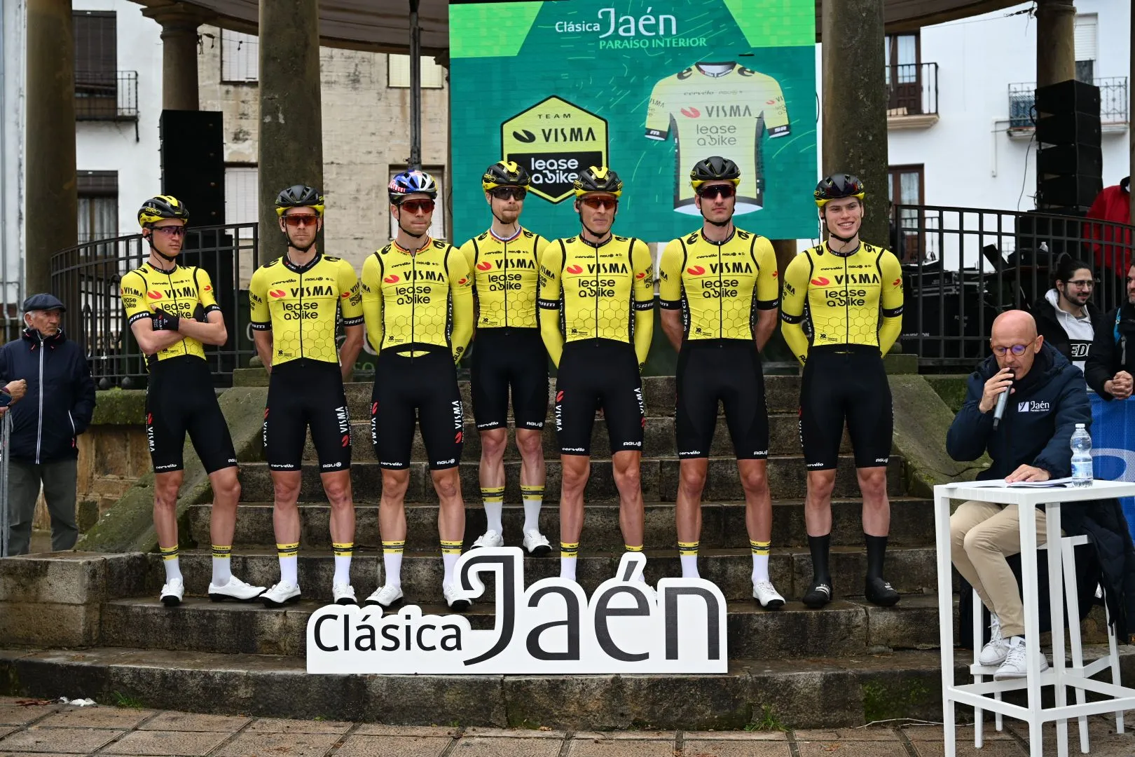 O talentoso júnior Hakon Oksnes sonha entrar na Team Visma | Lease a Bike: "Vou continuar a trabalhar arduamente para isso"