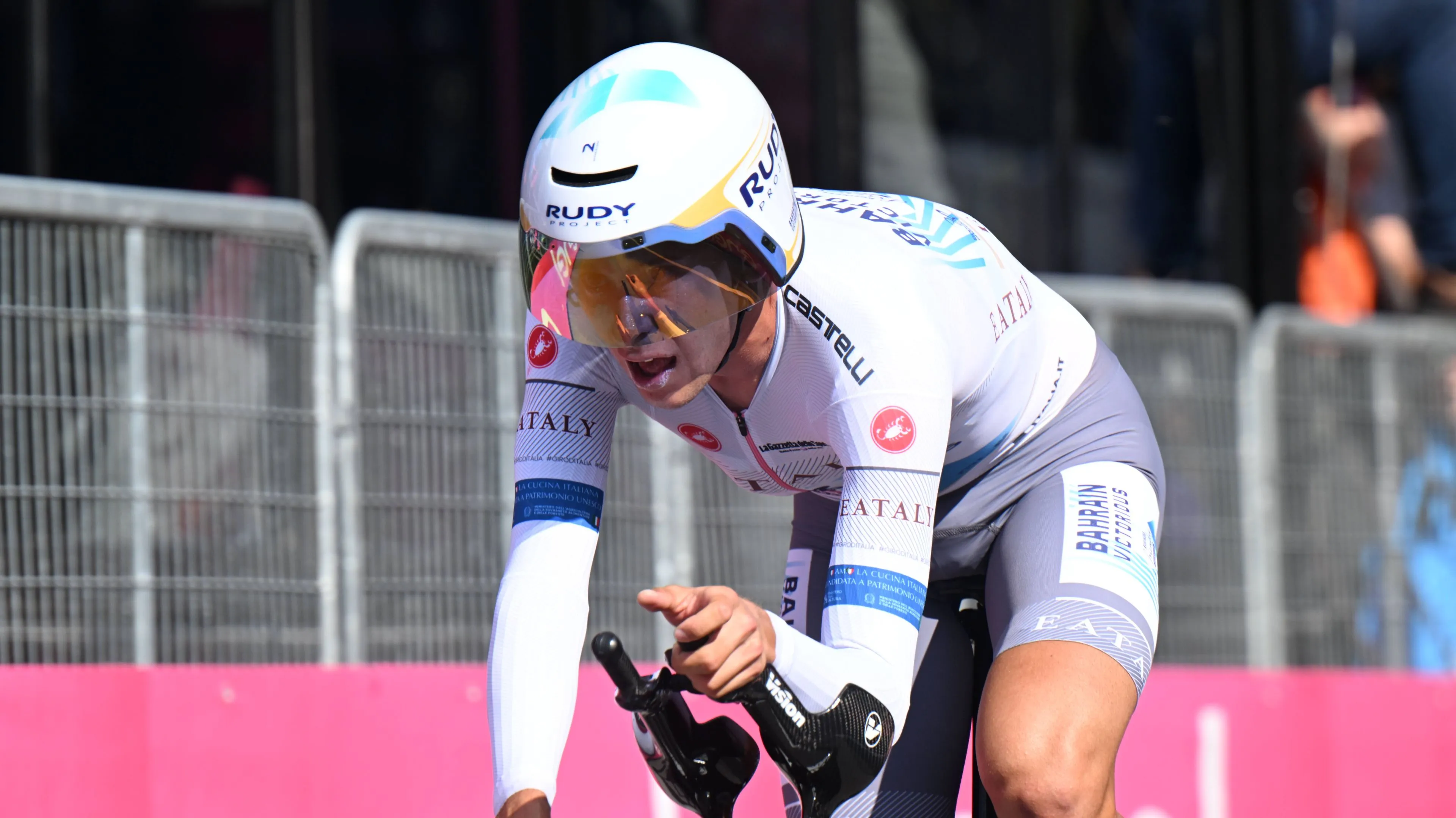 "Arensman is my first challenger and tomorrow will be a very tough day" - Antonio Tiberi expecting fierce battle for White Jersey on Giro's queen stage