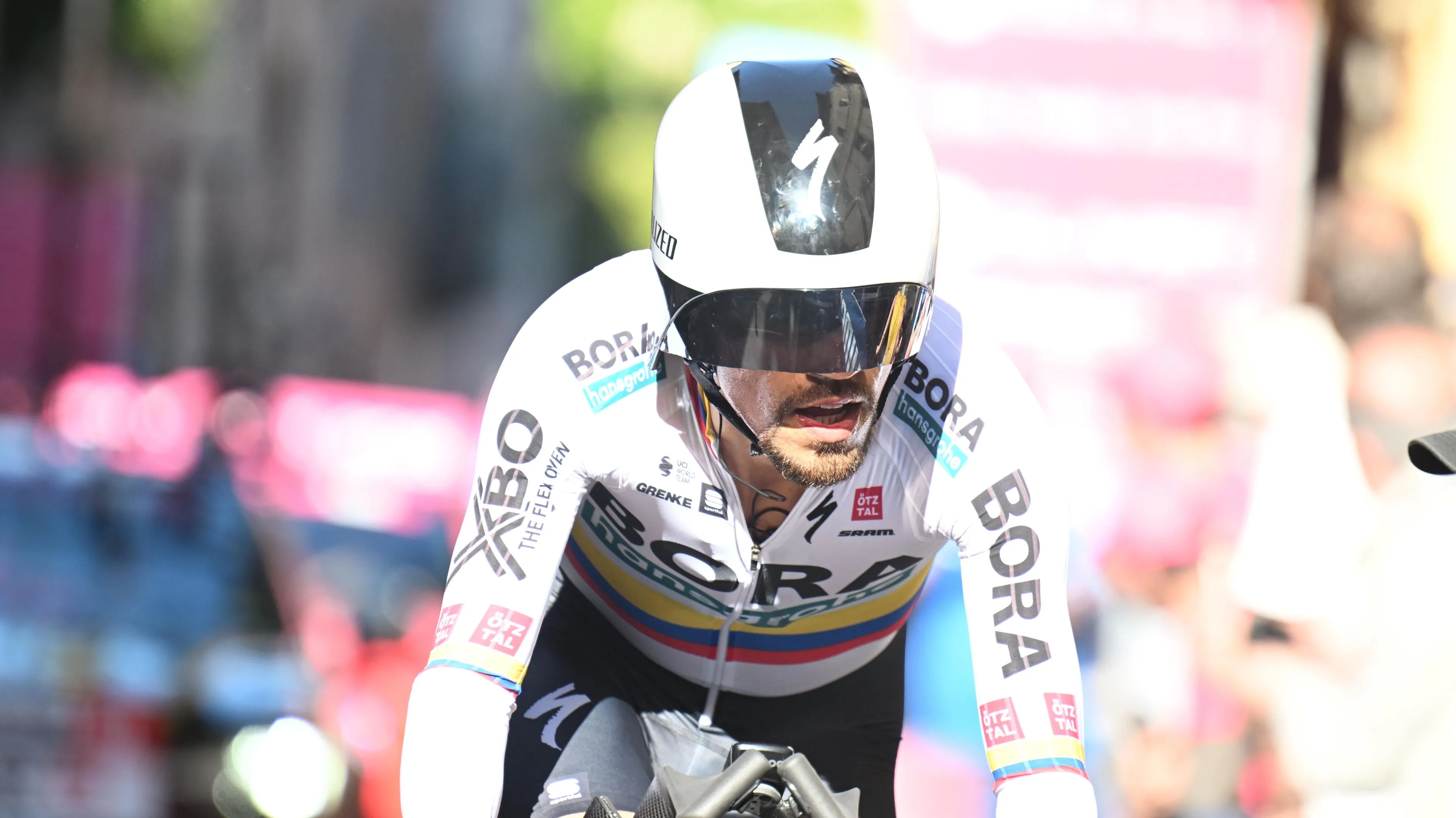 Daniel Martínez confiante na recuperação do segundo lugar na geral: "Agora temos a parte mais difícil do Giro".