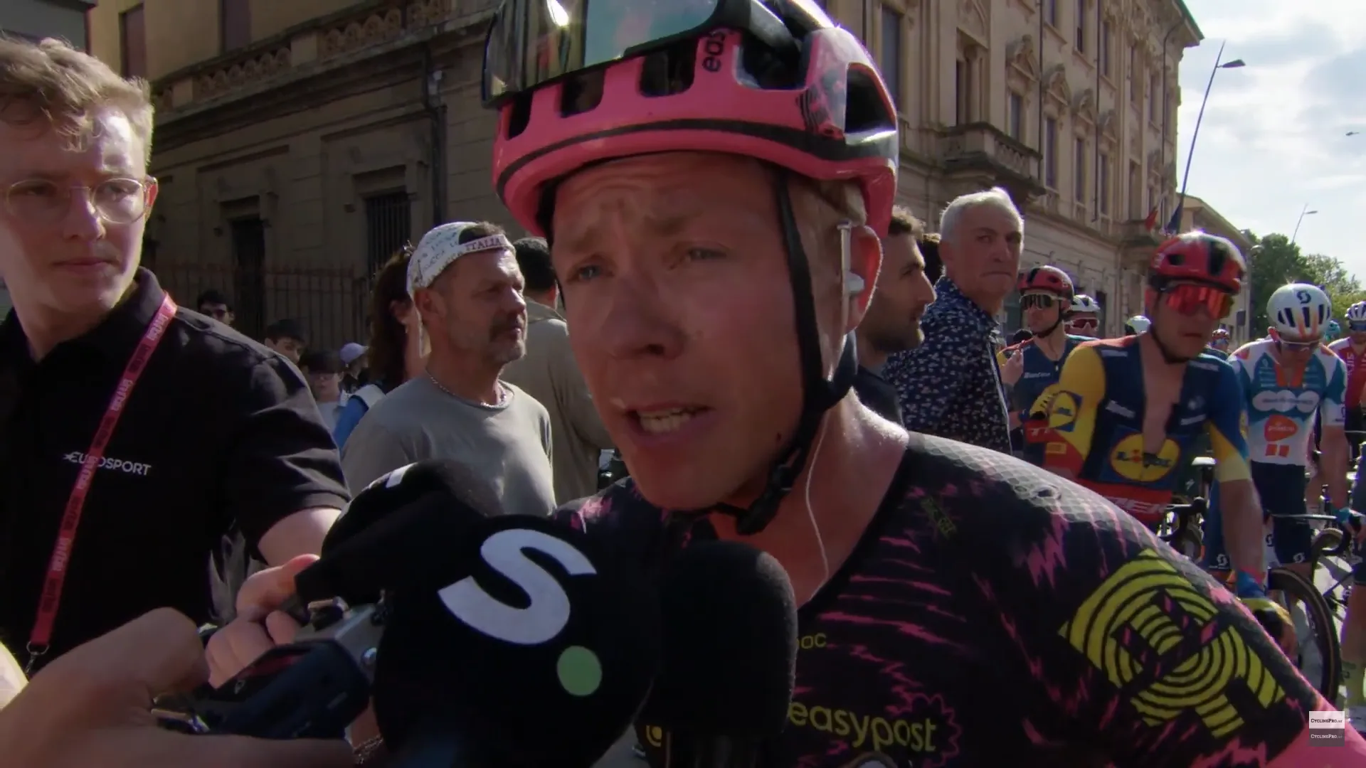 "I'm just grateful I can still be a cyclist" - After nightmare period Michael Valgren back to his best at Giro d'Italia despite narrowly missing stage win