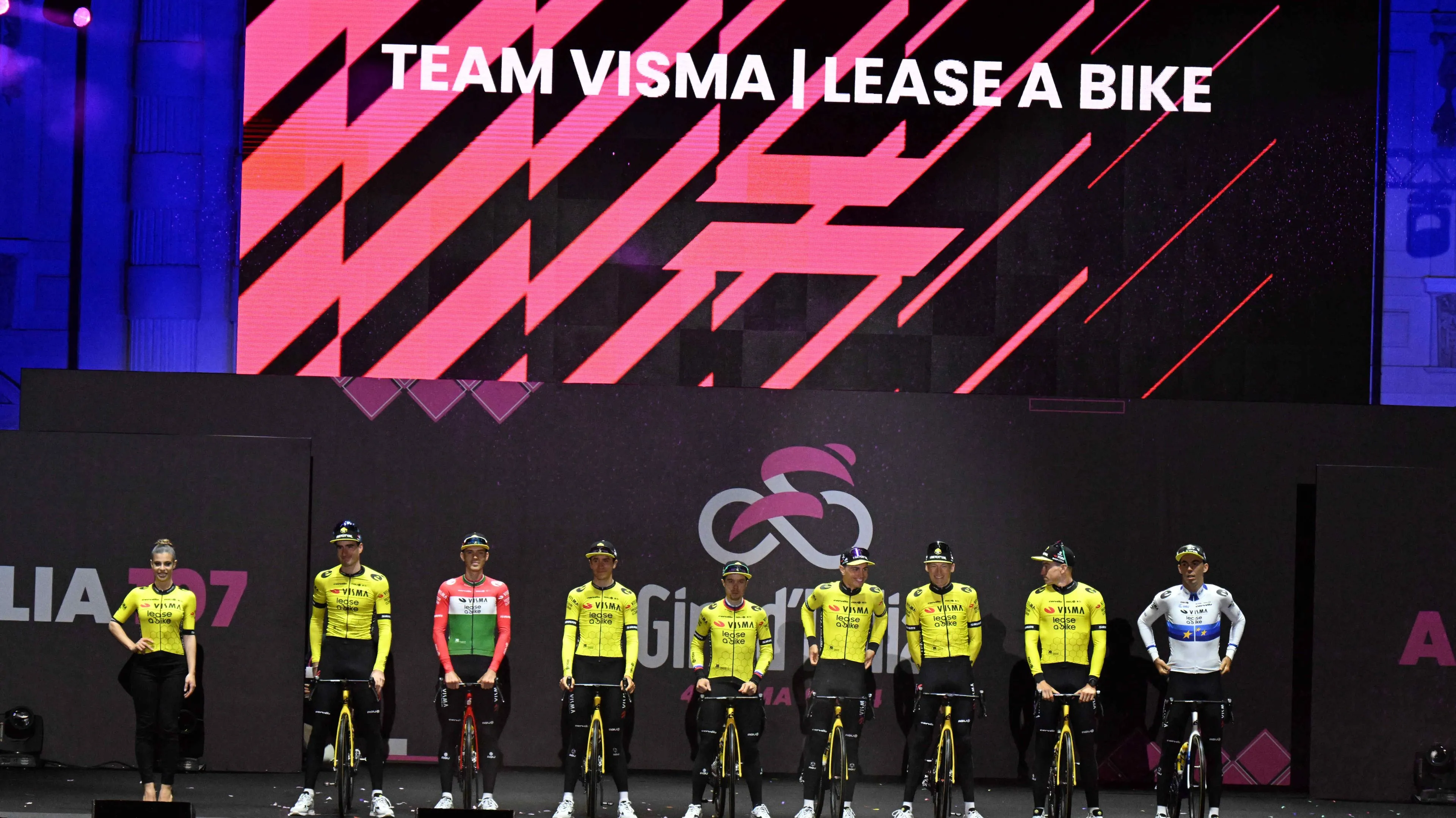 Team Visma | Lease a Bike parts ways with sponsor facing financial difficulties