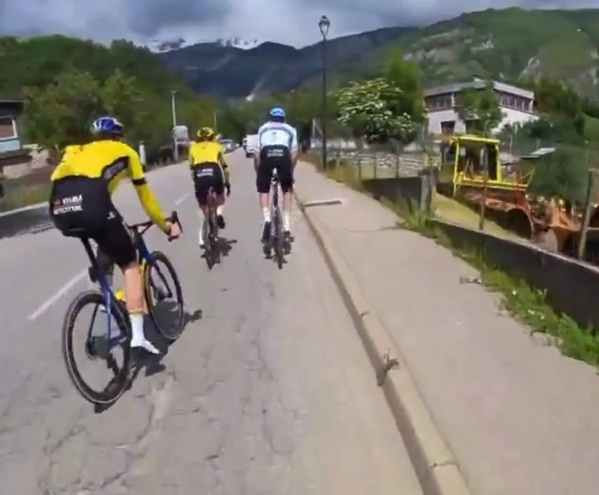 VIDEO: Wout van Aert sprint training in the mountains together with Jonas Vingegaard and Christophe Laporte