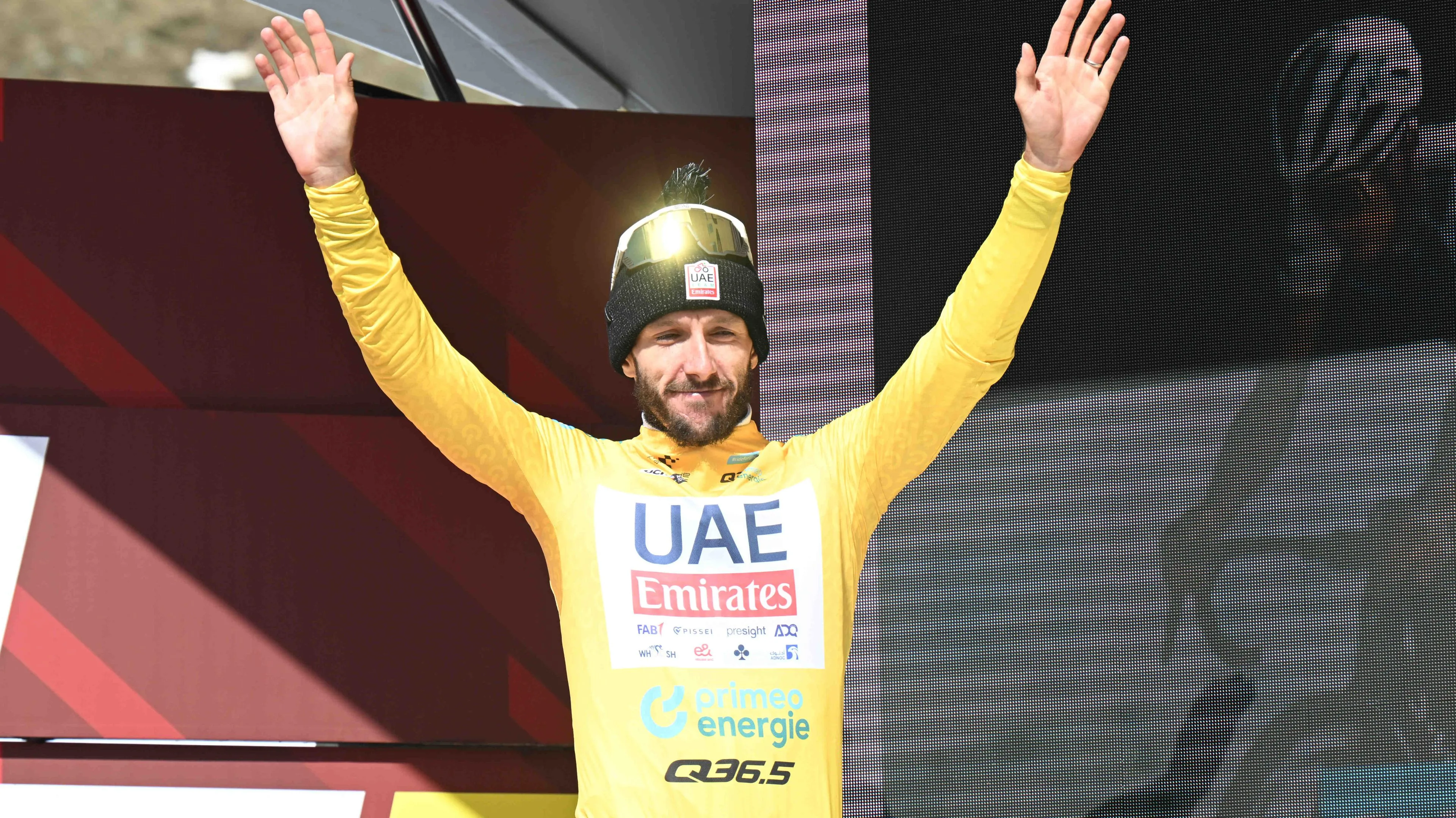 Adam Yates antevê vitória de João Almeida na Volta à Suiça: "Acho que ele me vai bater por um minuto no contrarrelógio"