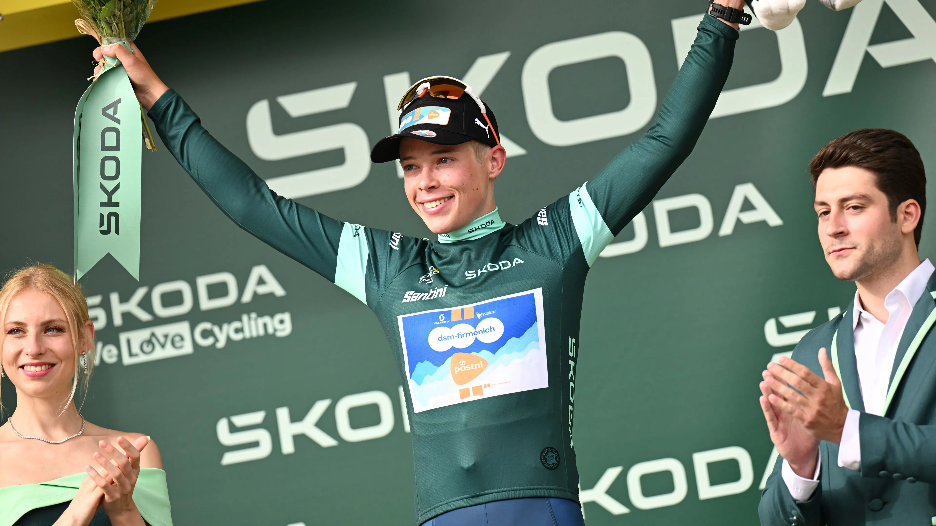 “I am completely f*cked up" - Frank van den Broek the real star of the Tour de France's opening day as he gifts Romain Bardet victory and yellow jersey