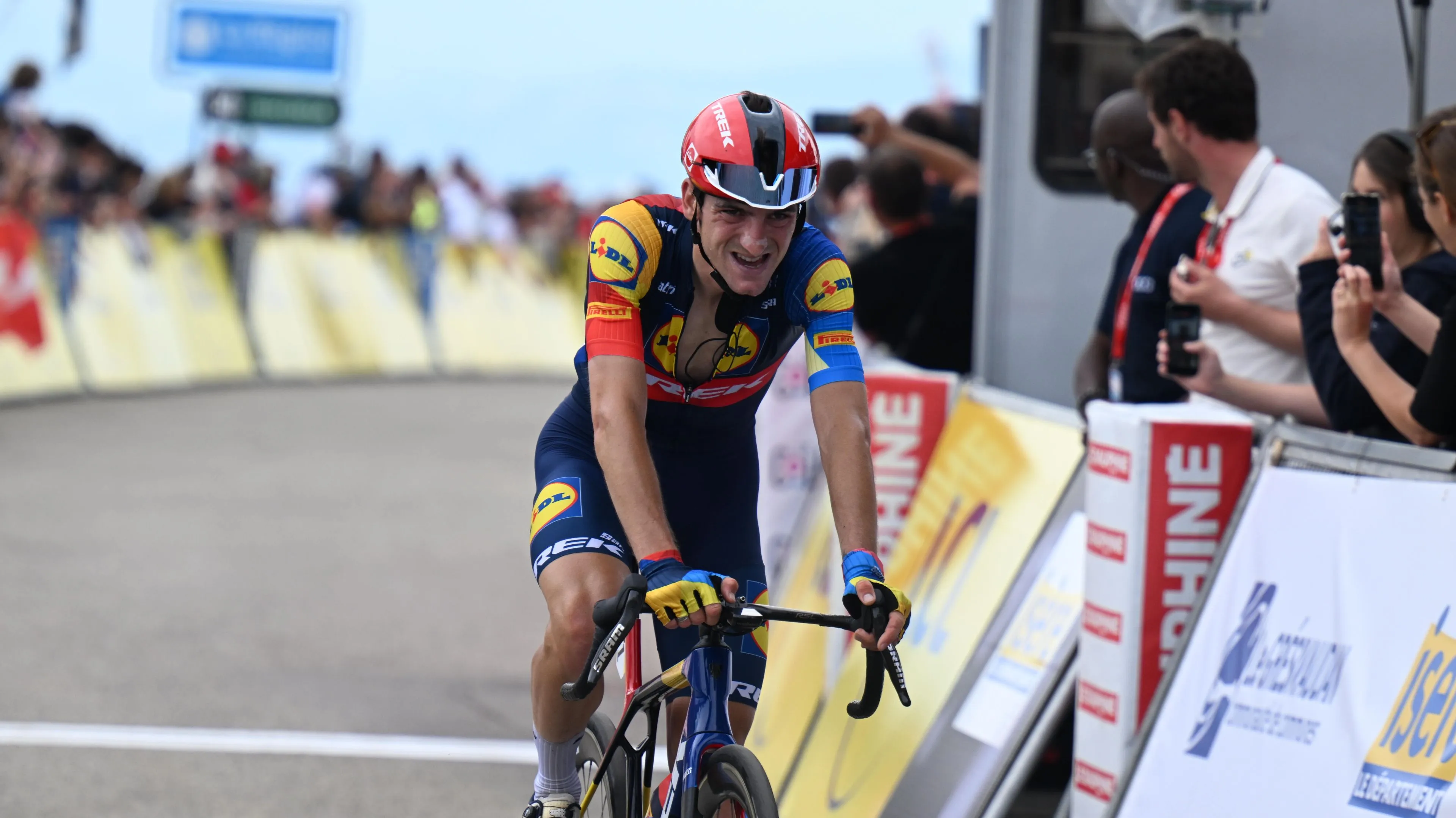 Glory for Giulio Ciccone on opening stage of 2025 Tour of the Alps ahead of Decathlon duo Felix Gall & Paul Seixas
