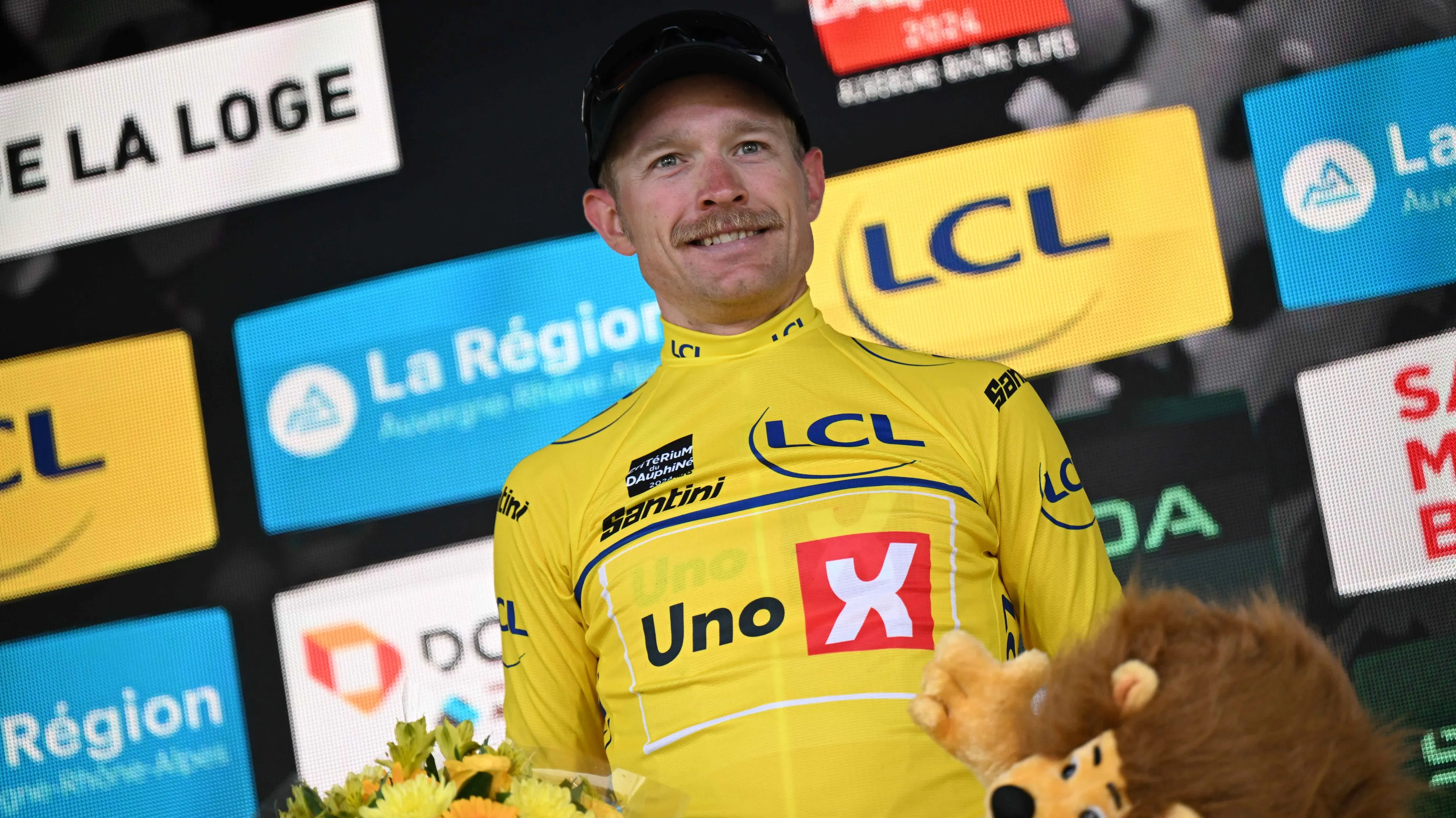 INTERVIEW: Magnus Cort Nielsen ponders rider safety after winning crash-marred Gran Camiño sprint: "I don't know in 30 years if it's acceptable that people sometimes die"