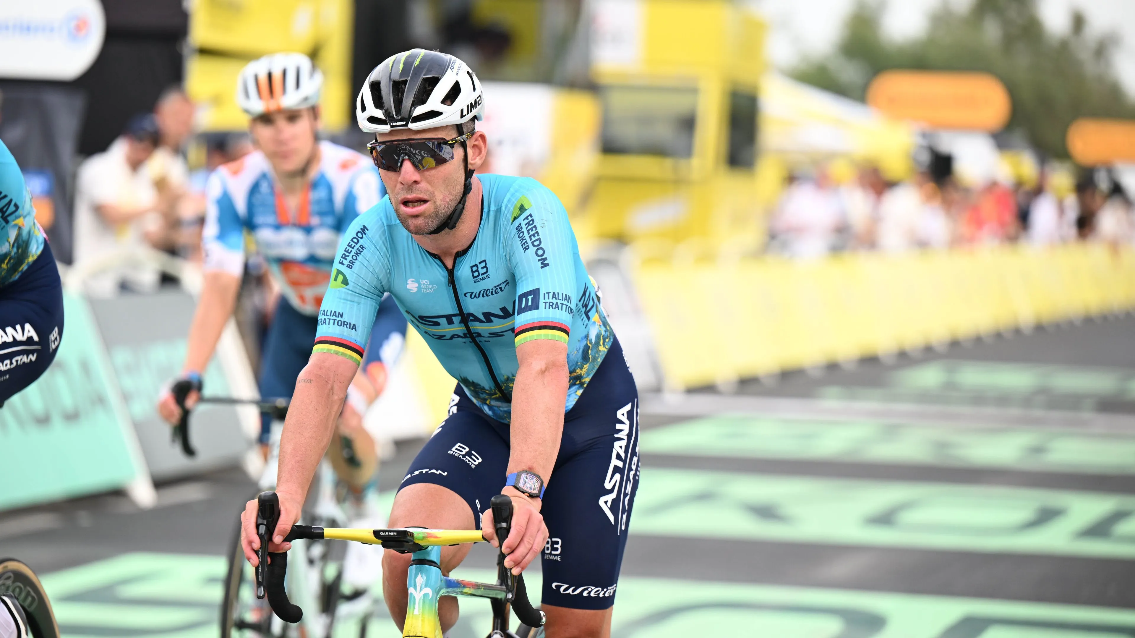 Jury & Fines Tour de France 2024 Update stage 6 - Mark Cavendish and Jasper Philipsen fined heavily on disaster day
