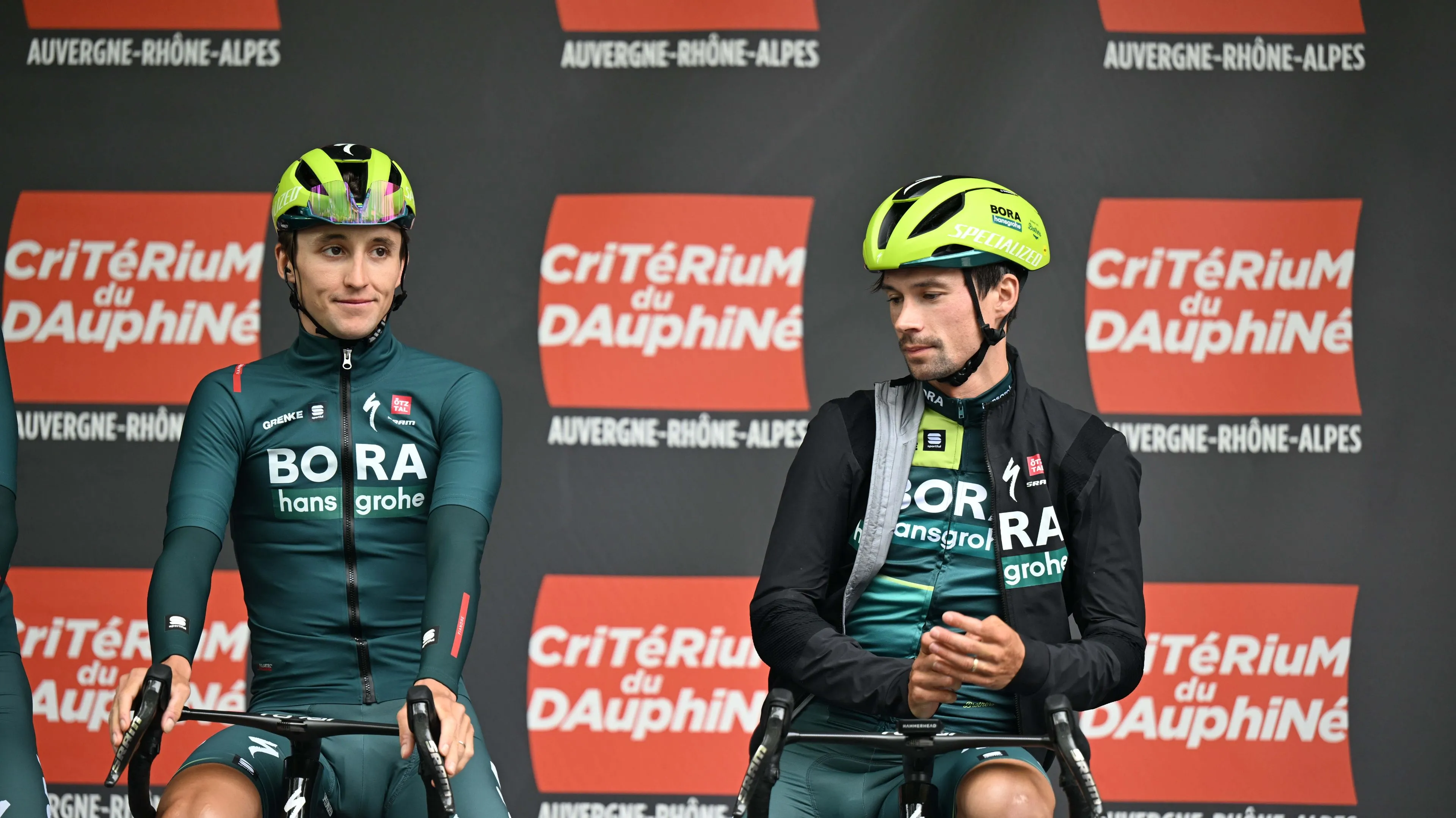 A influência de Primoz Roglic nos seus colegas de equipa da BORA - hansgrohe, segundo Rolf Aldag: "Eles superam-se"