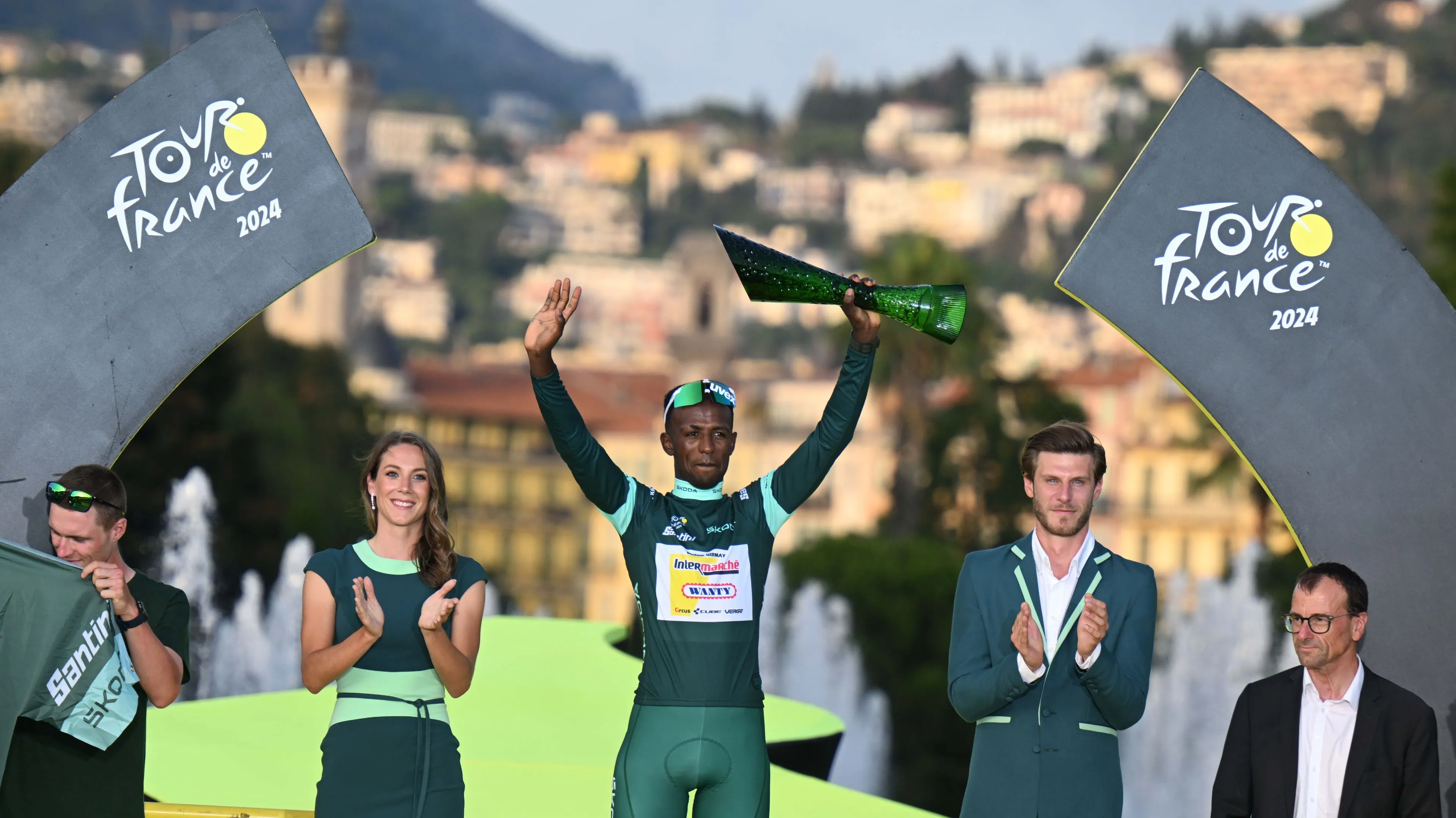"I just want to say for the young kids, keep working hard and everything is possible" - Biniam Girmay hoping historic Green Jersey wins can inspire