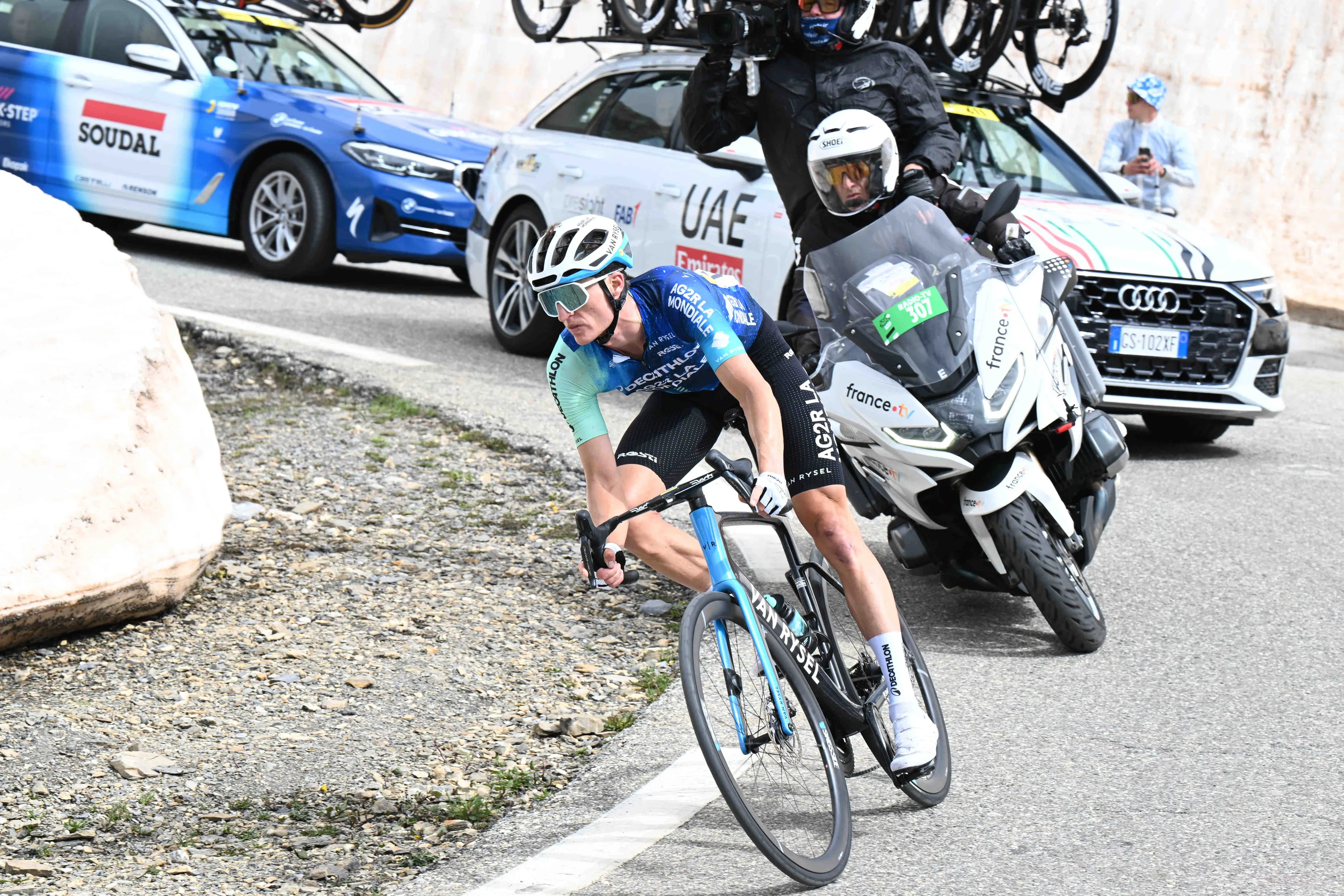 Jury & Fines Tour de France 2024 Update stage 11 - Felix Gall takes 20 second penalty