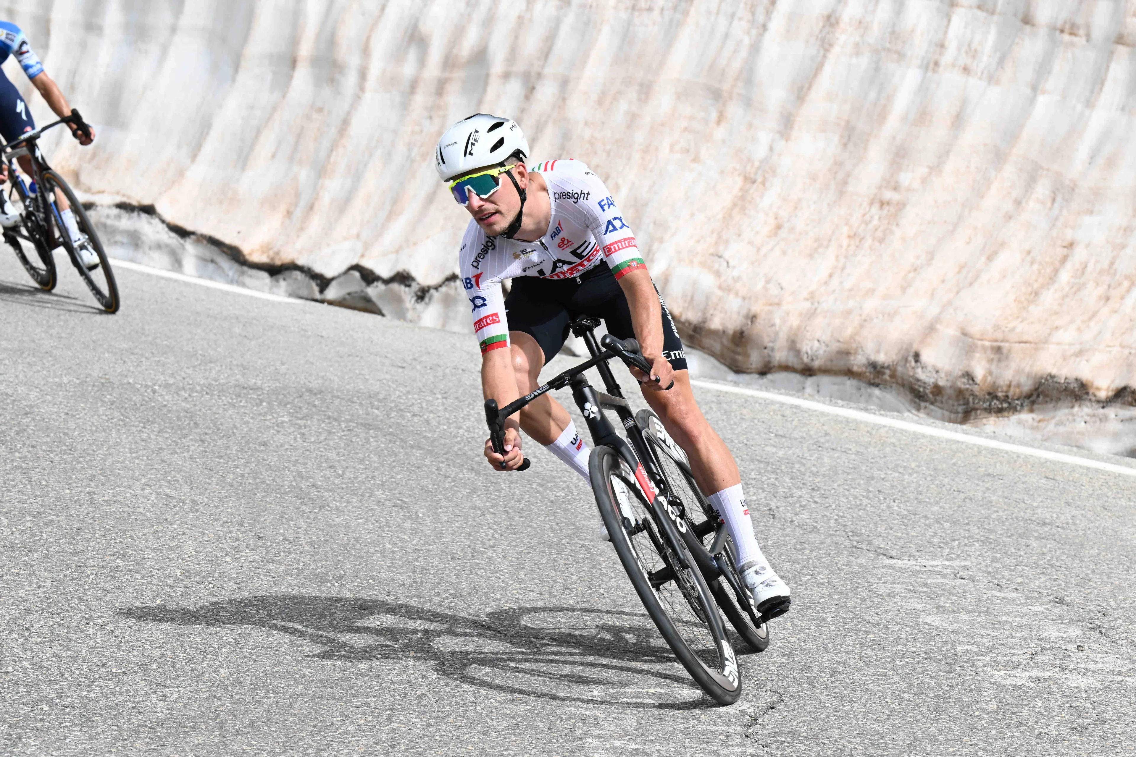 João Almeida thrilled after putting on show at Col du Galibier: "I was able to destroy the competitors"