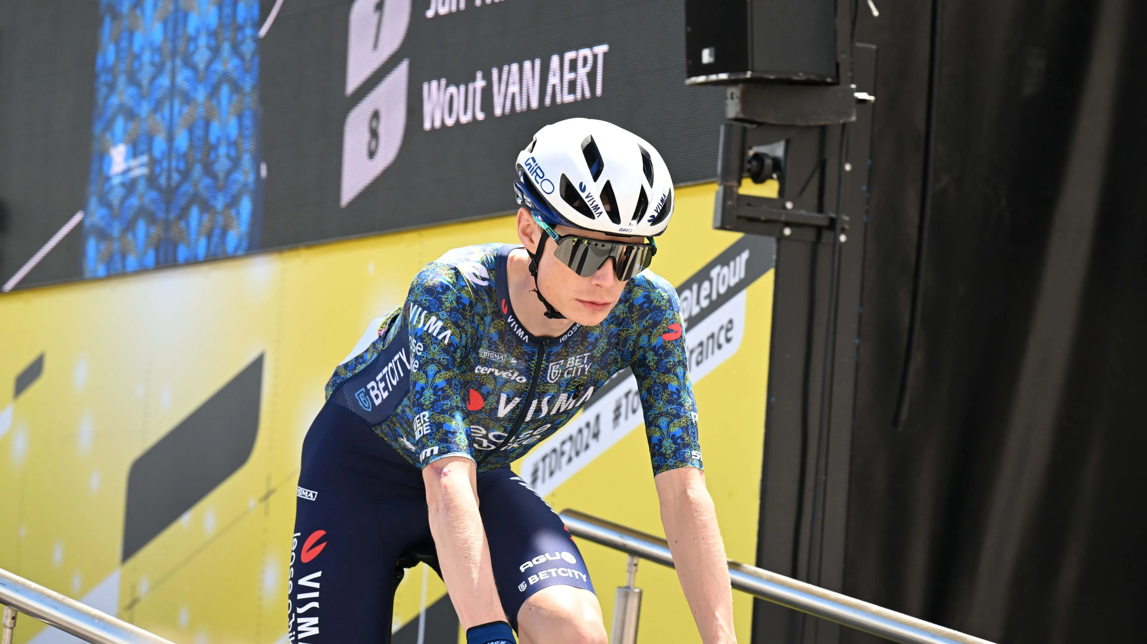 Opening week of 2025 Tour de France will be "really difficult for Jonas Vingegaard, a real challenge" according to Dutch pundits