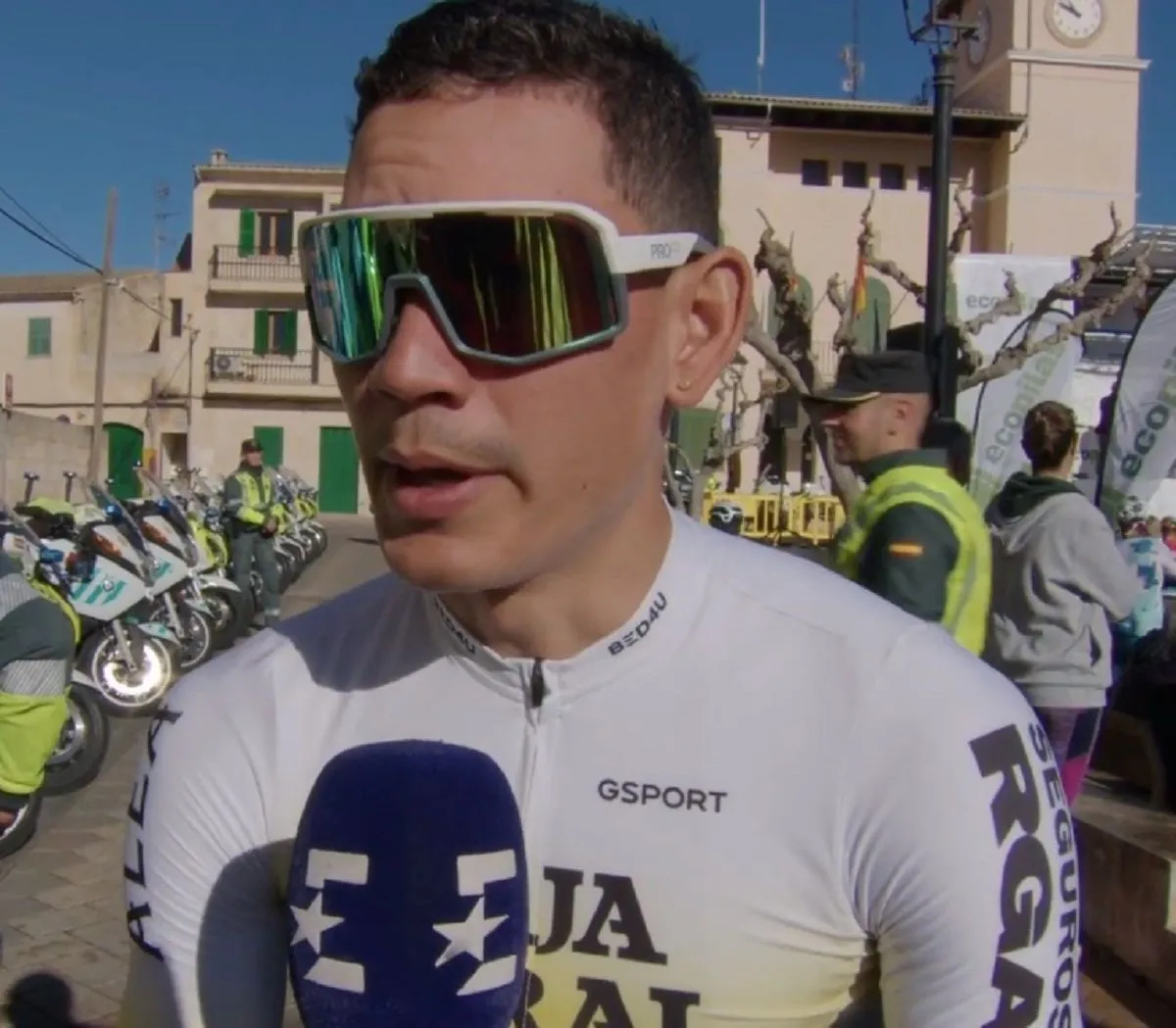 Orluis Aular conquista a 2ª etapa do GP Internacional Torres Vedras - Troféu Joaquim Agostinho e veste a camisola amarela antes da jornada do Montejunto