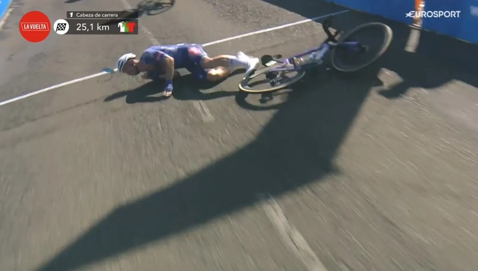VIDEO: Kaden Groves stage 7 hopes ended at La Vuelta after coming together with Nairo Quintana