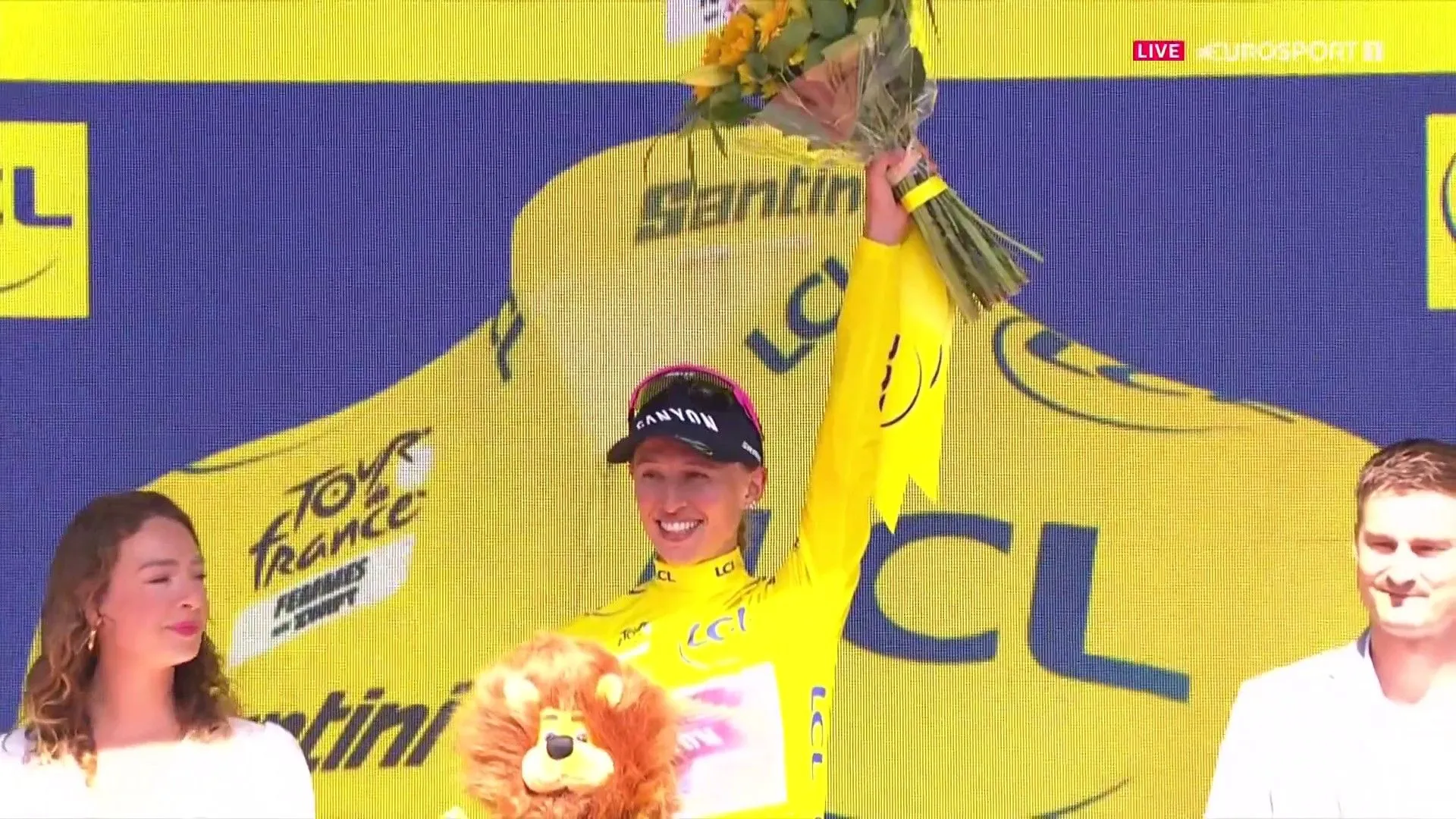 Katarzyna Niewiadoma holds on to win 2024 Tour de France Femmes after thrilling battle for the ages with Demi Vollering and Pauliena Rooijakkers