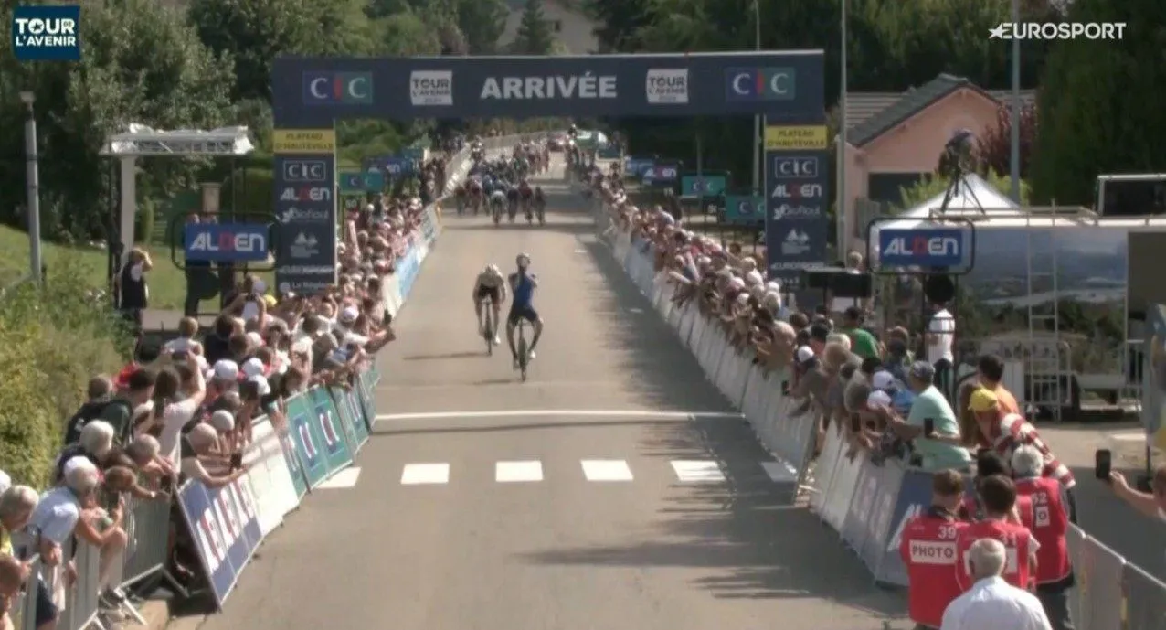 Italy's Ludovico Crescioli stuns peloton at Tour de l'Avenir 2024 taking stage win with late attack