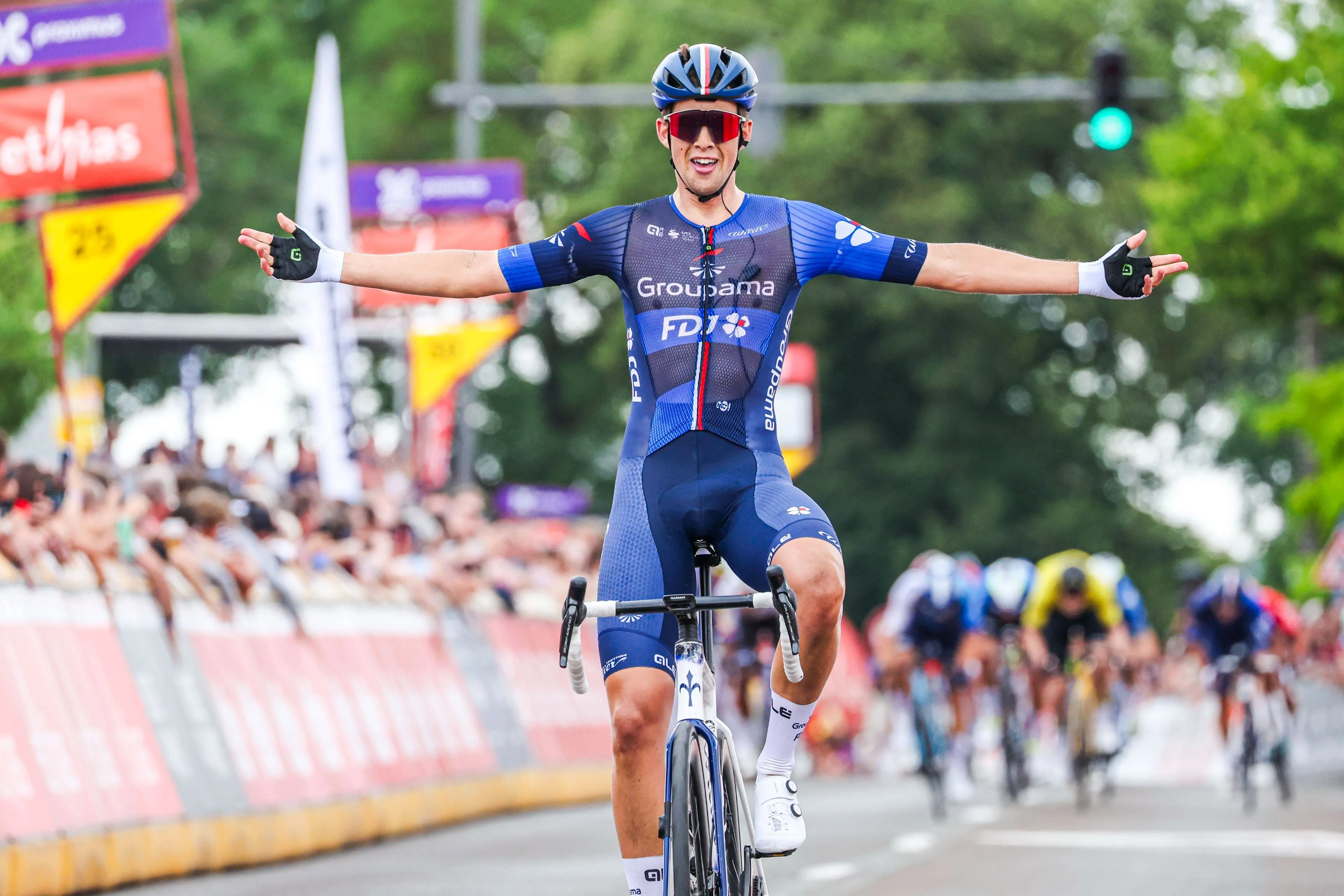 INEOS Grenadiers sign young British talent that promises a lot for the cobbled classics - "Our squad for 2025 is really taking shape"