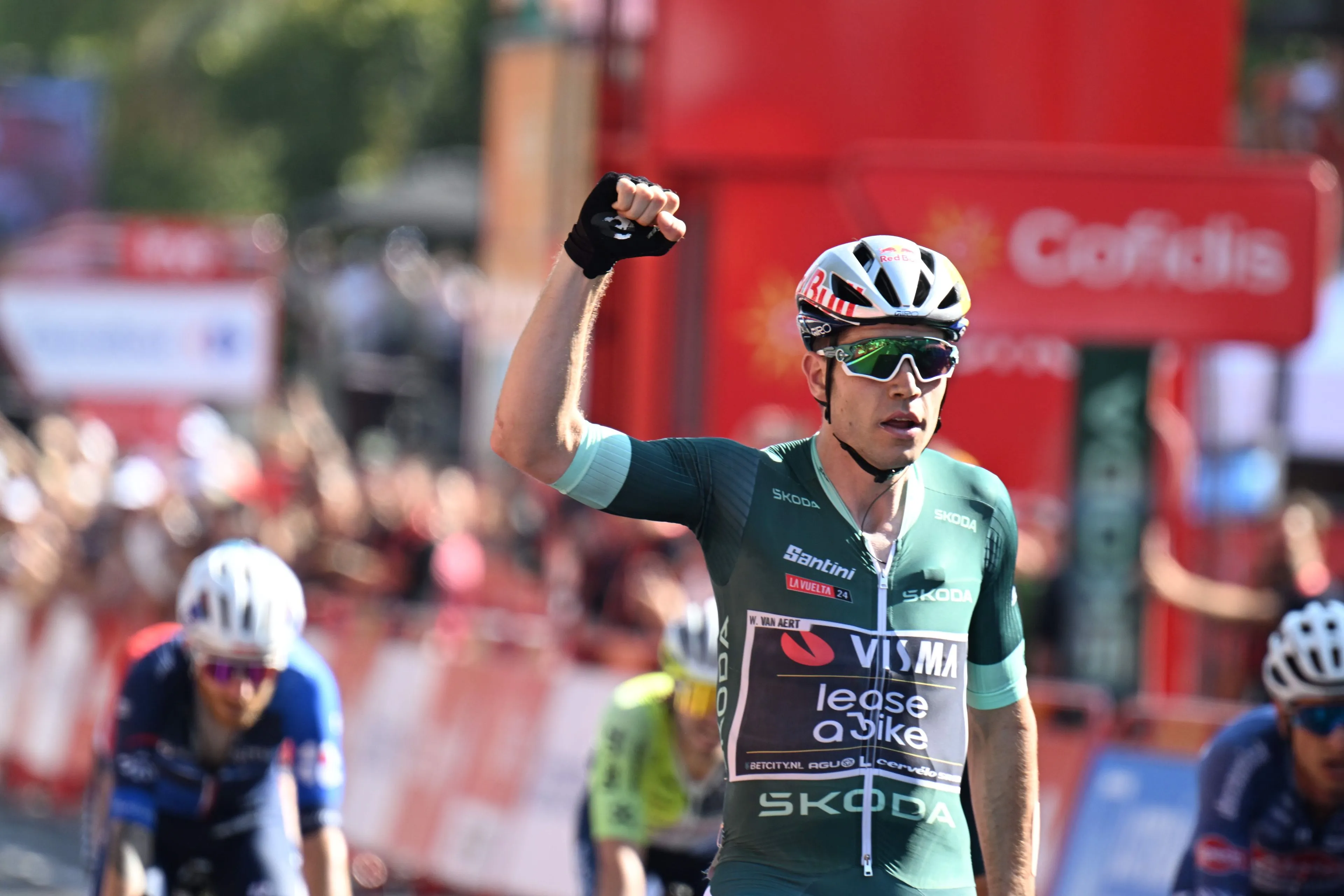 After barren run, Wout van Aert finds oasis of success at the 2024 Vuelta a Espana with 3rd win on stage 10 from breakaway