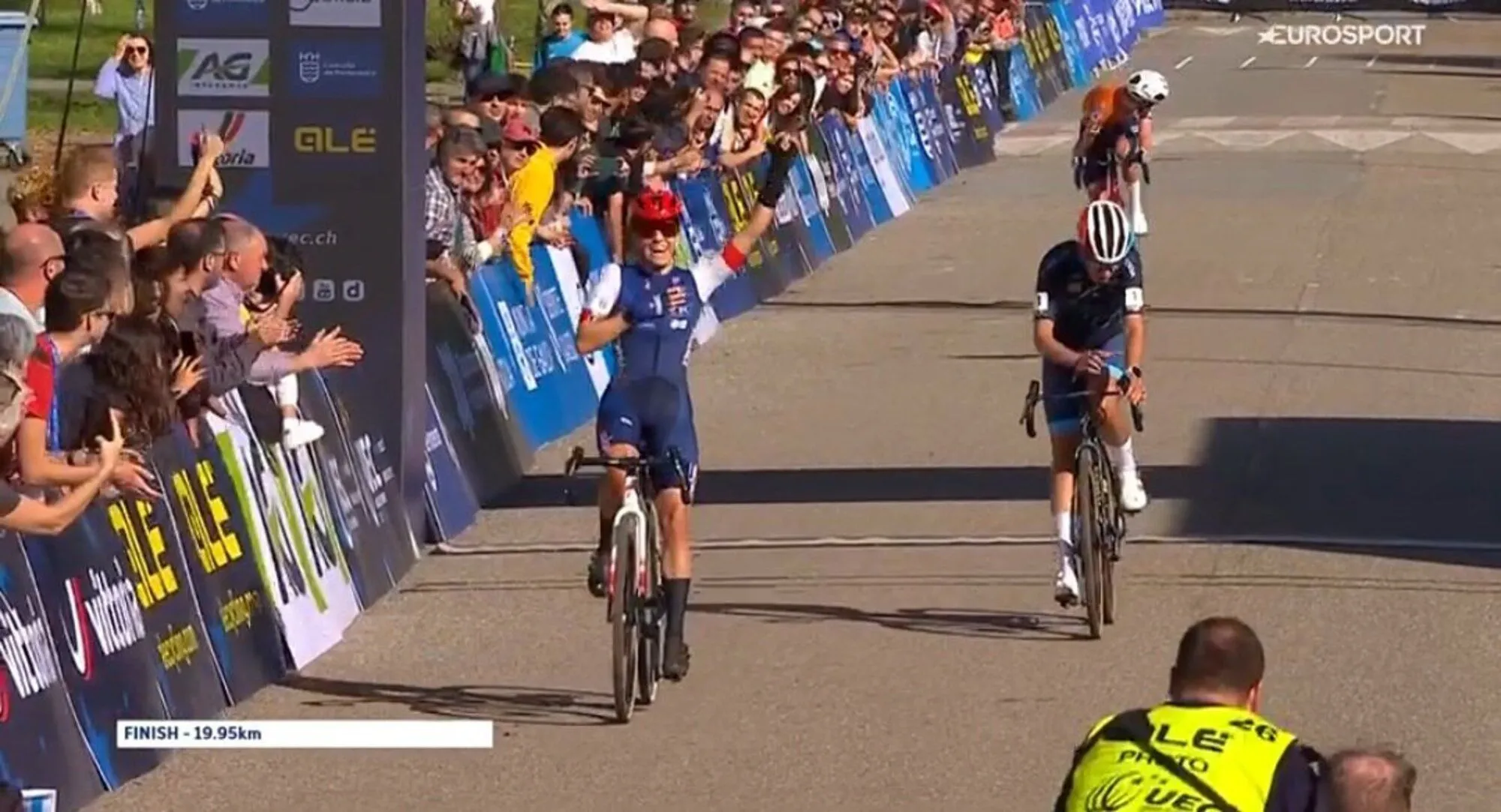 À grande e à francesa: Célia Gery é campeã da Europa de ciclocrosse em sub-23