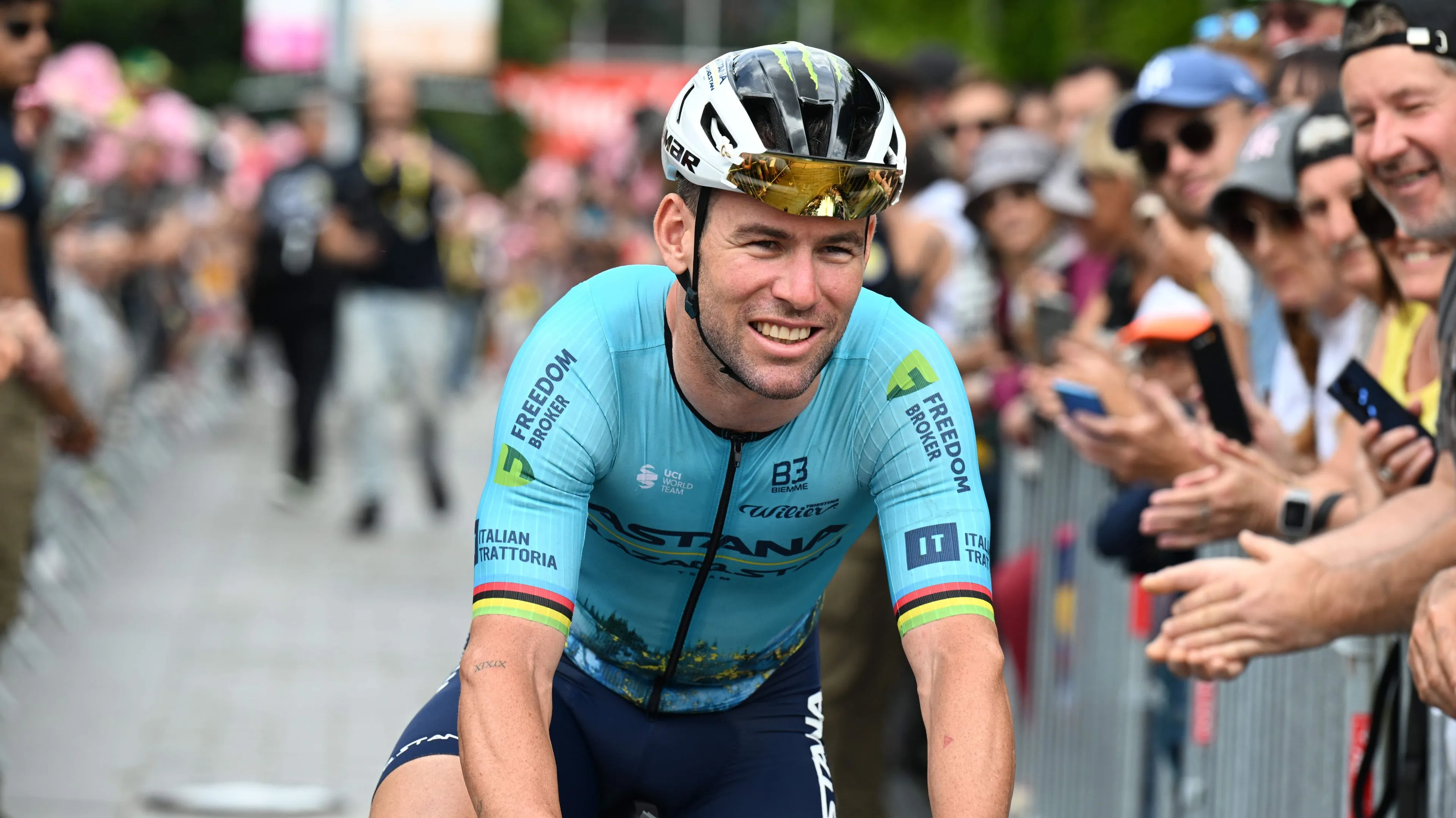 Mark Cavendish já está de volta à sua bicicleta? Lendas da Volta à França participam num passeio de beneficência em Miami