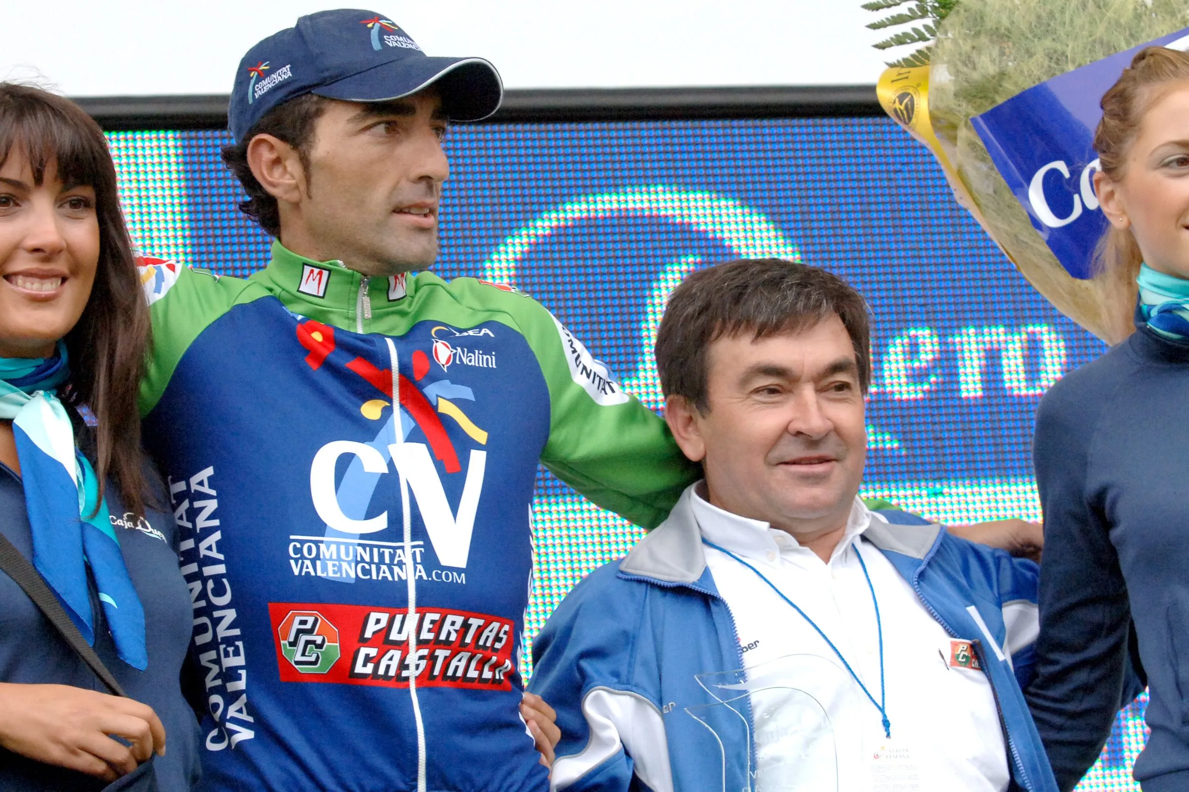Vicente Belda sobre o caso da Kelme em 2000: "Nunca vi um ciclista com uma caixa de drogas como as que ele mostrou"