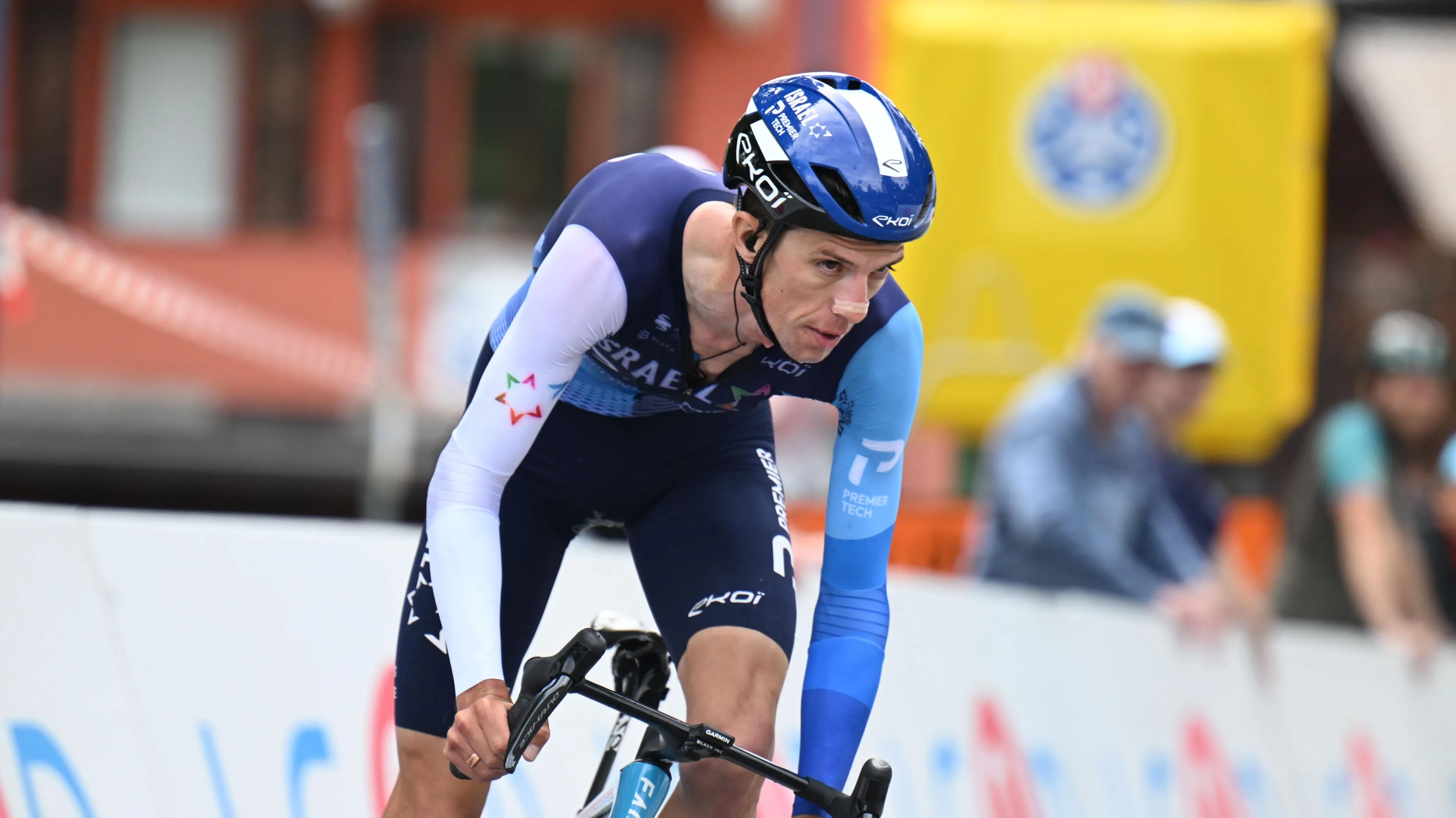 Lista de Participantes - Giro d'Abruzzo 2025: Ivo Oliveira, Pablo Torres, Geoge Bennett, Louis Meintjes, Marco Brenner, Alessandro Covi