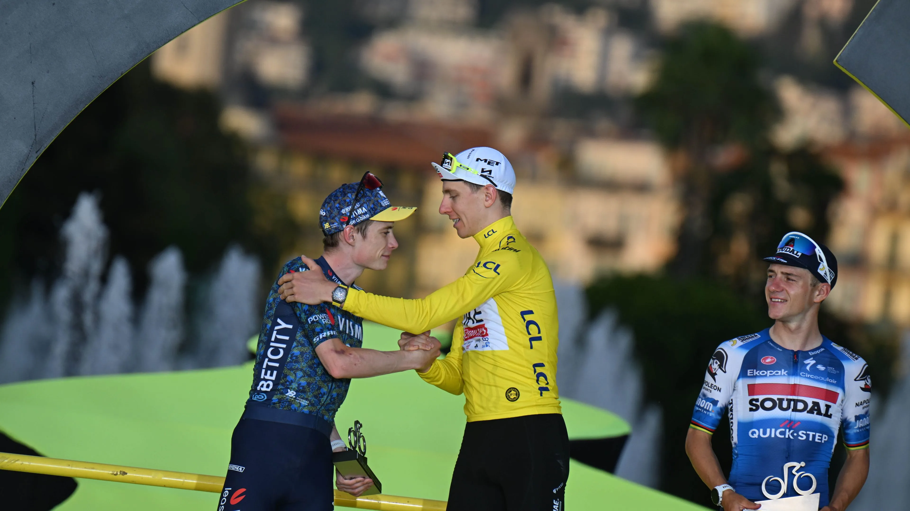 Jonas Vingegaard fala sobre a rivalidade com Tadej Pogacar: "Vejo-o ganhar estas corridas e fico fascinado com o que ele é como ciclista"