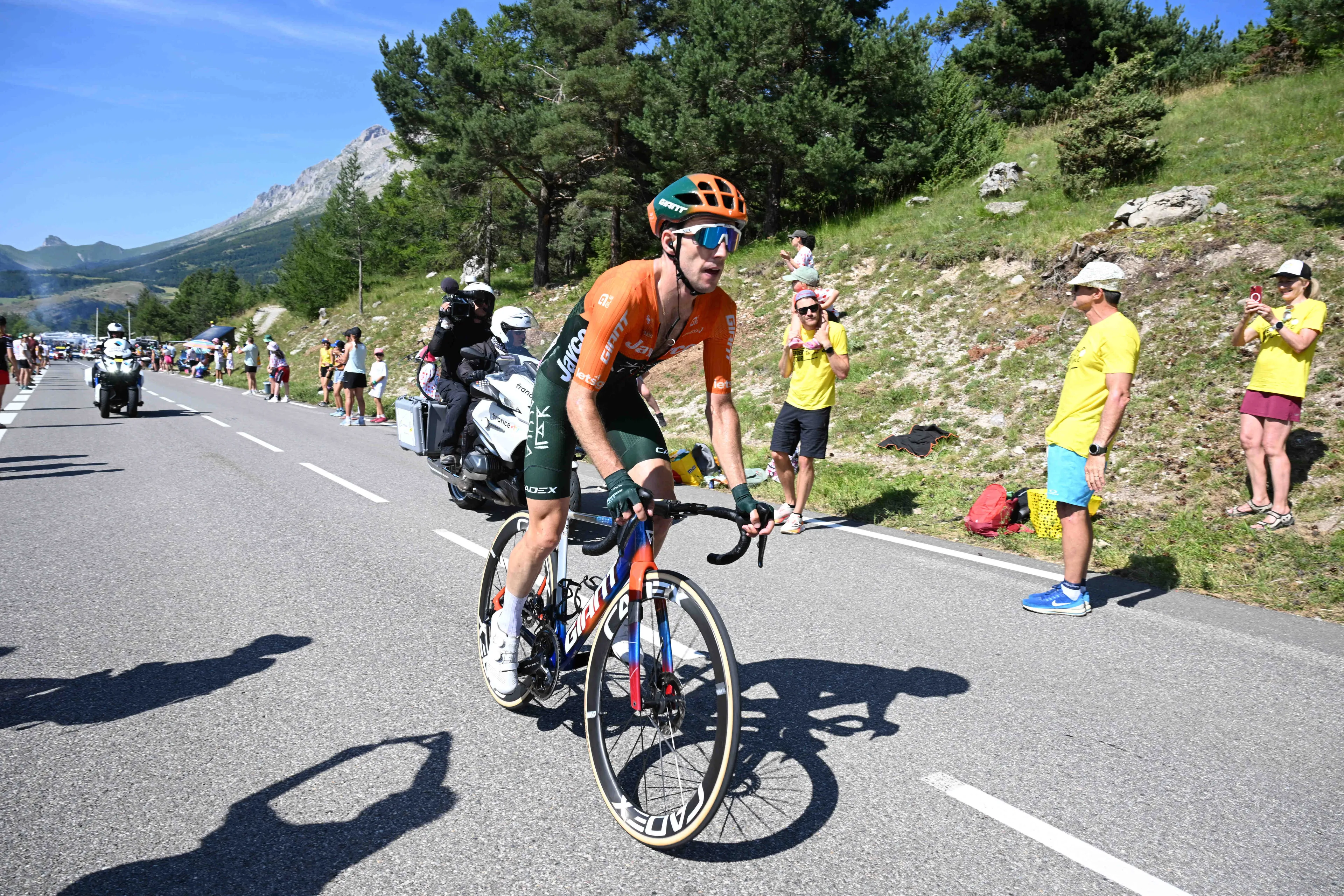 ANALYSIS: Visma's signing that should make UAE very afraid ahead of 2025 Tour de France