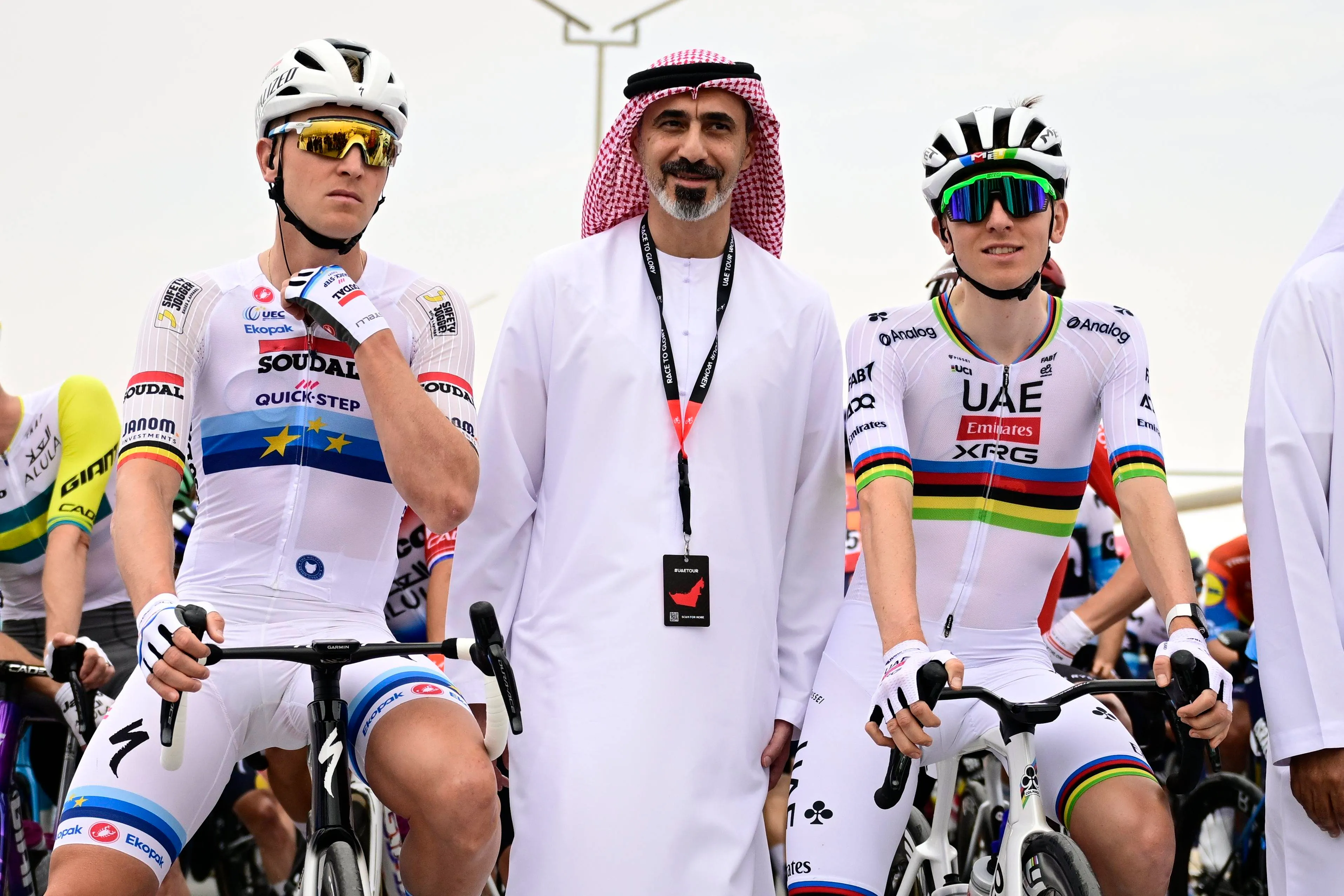 Tadej Pogacar esteve ao ataque, não falhou um corte e manteve a liderança apos a 4ª etapa do UAE Tour: "Andar na frente em dias com vento lateral é uma boa preparação para o que aí vem"