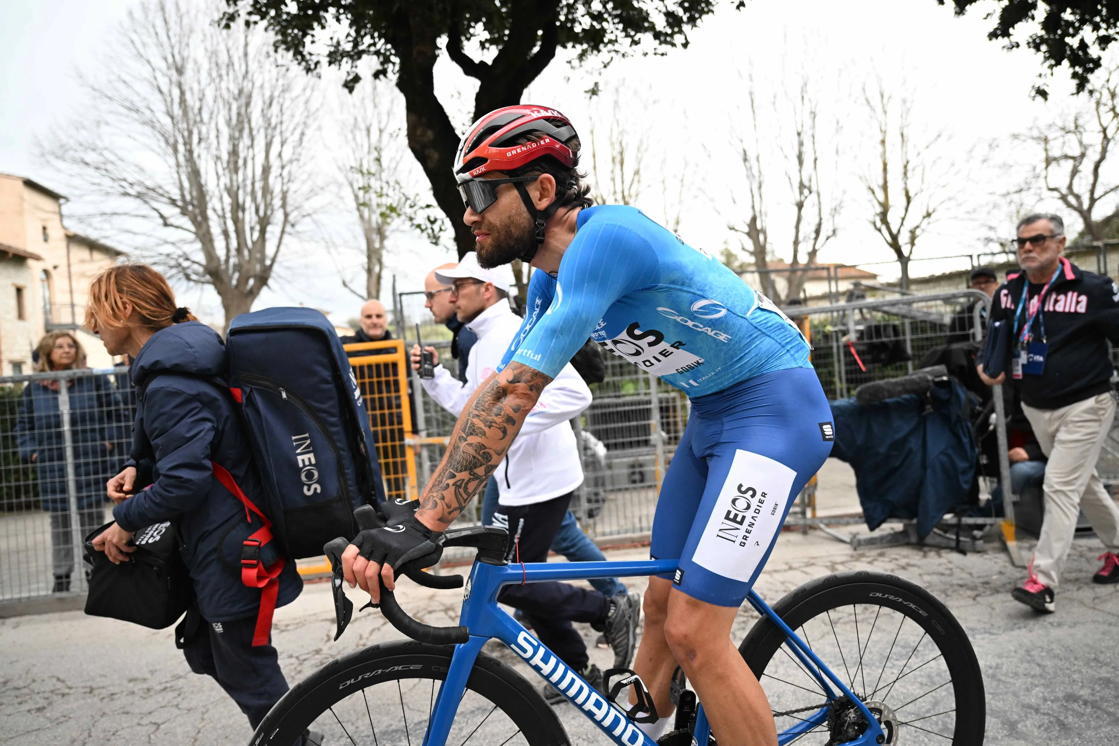 Filippo Ganna continua em boa forma e na liderança da Tirreno, com a Milan-Sanremo à porta: "Espero continuar assim pelo menos mais uma semana"