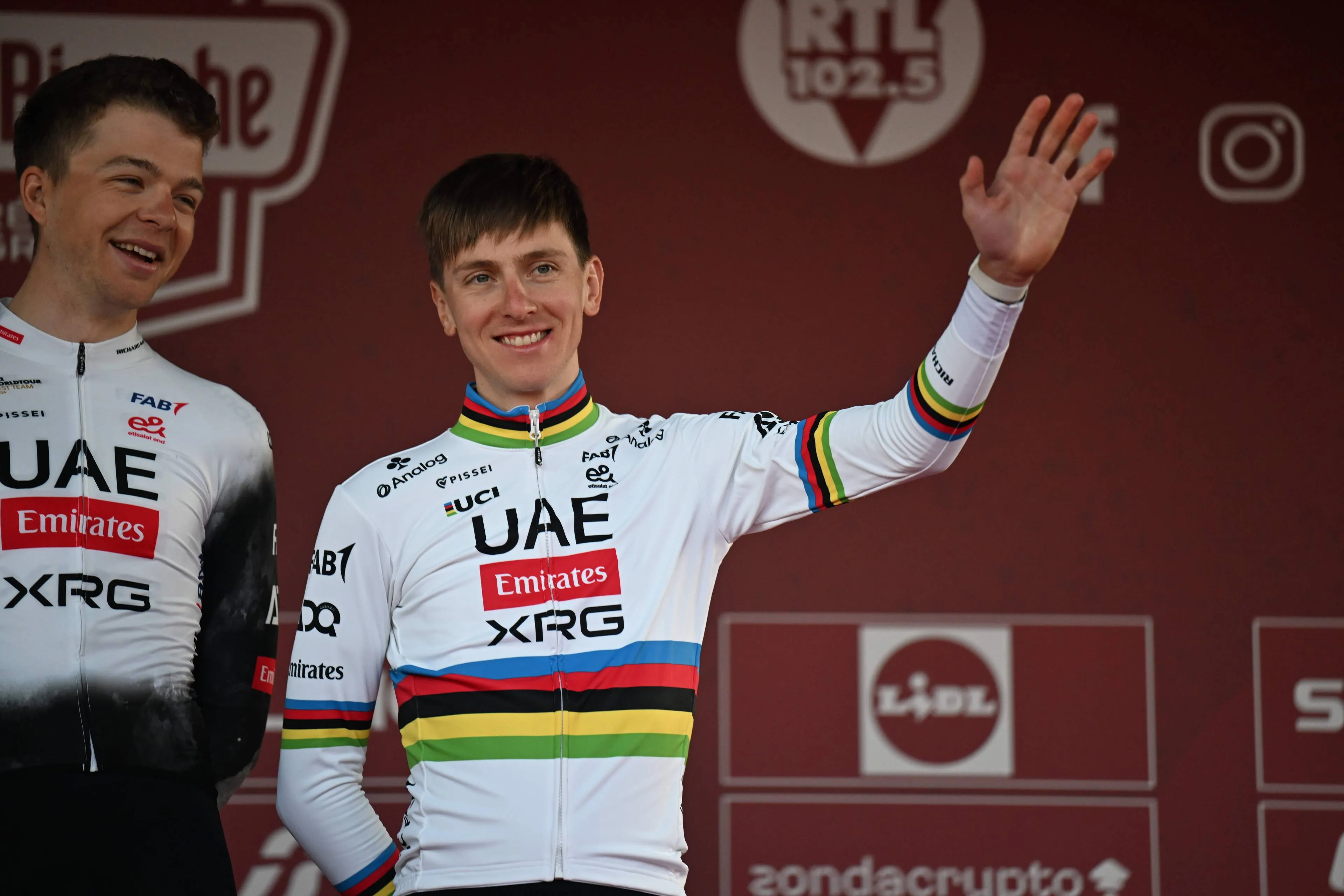 Tadej Pogacar recuperou totalmente da queda na Strade Bianche e vai liderar a UAE Team Emirates na Milan-Sanremo