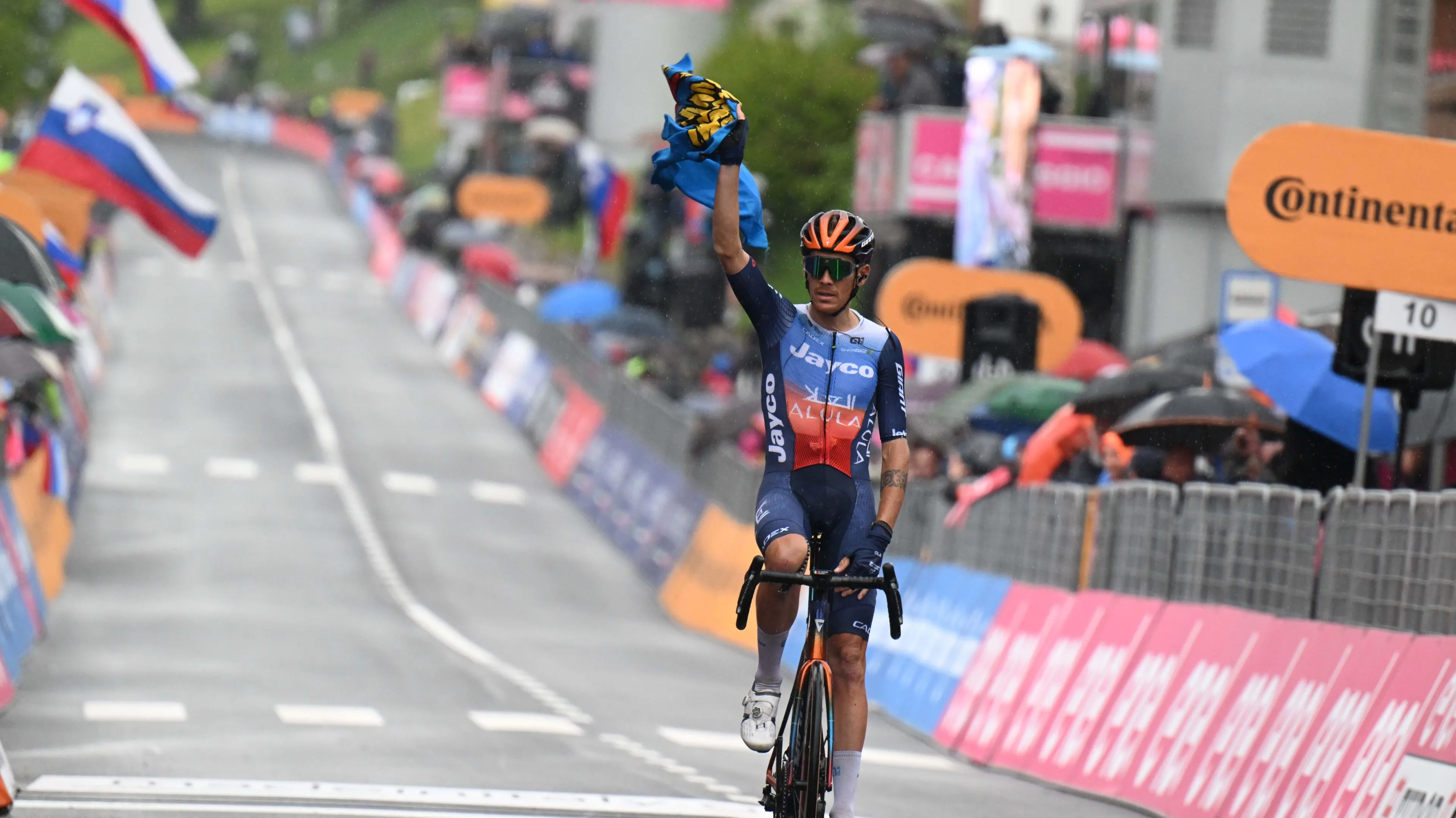 Histórico ciclista italiano anuncia retirada no final de 2025: "Chego a este ponto de viragem com memórias felizes e um sorriso"