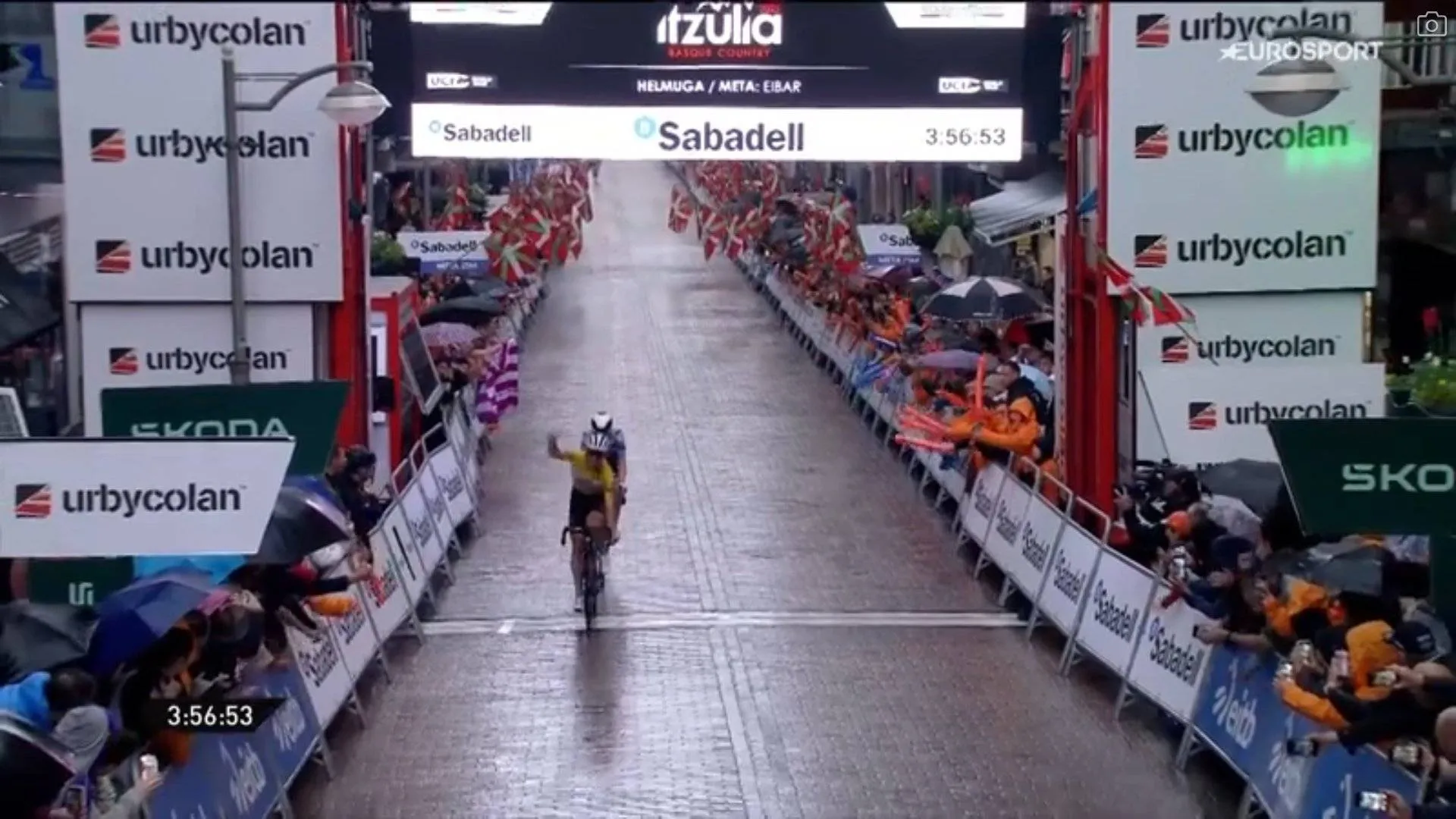Crashes, chaos and heavy rain - João Almeida wins Itzulia Basque Country and final queen stage after battle with Enric Mas