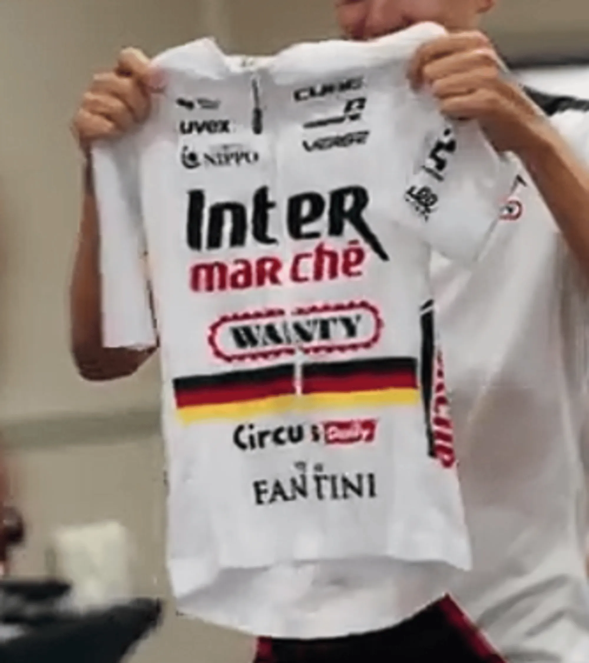 " -1000 pontos UCI seriam merecidos" - Chuva de críticas para a Intermarché - Wanty pela nova camisola de campeão alemão