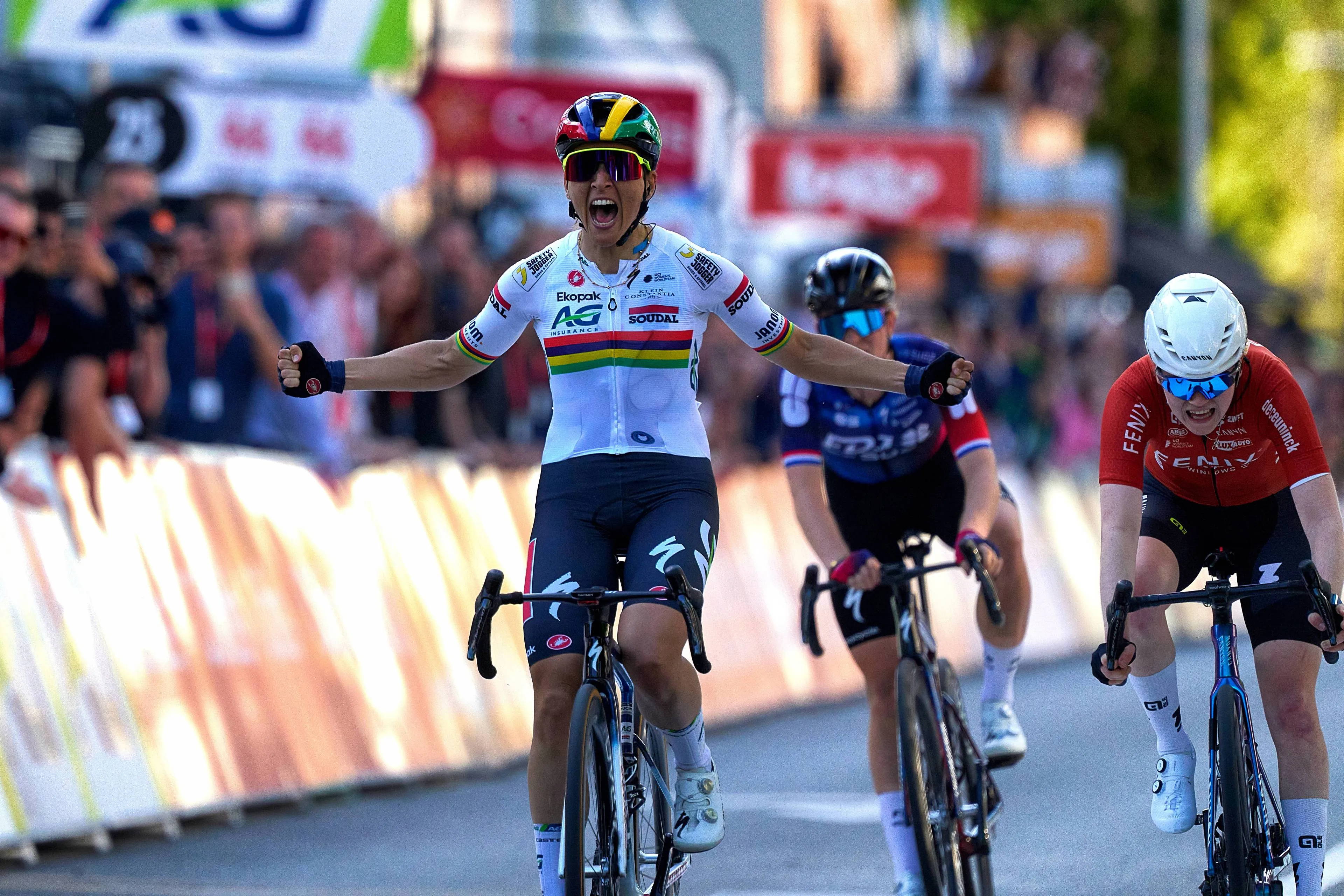 "Two of her teammates blocked me. Is that their tactics?" - Kim Le Court fuming after stage 7