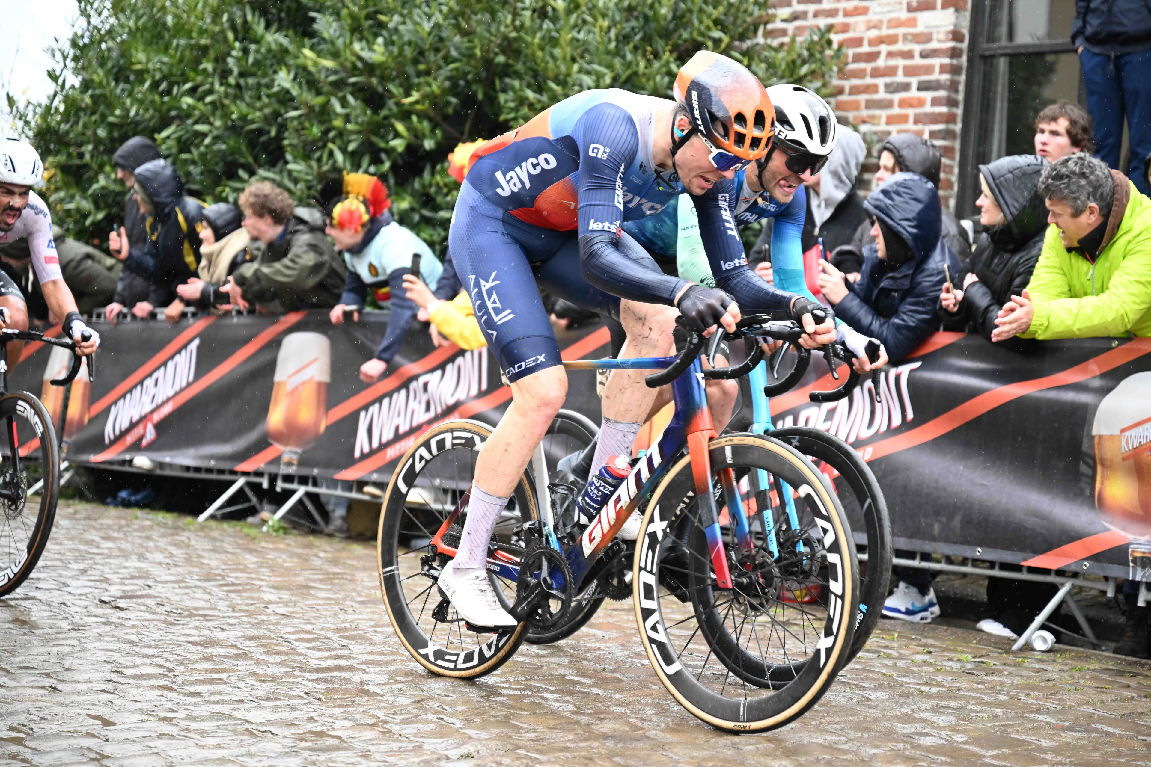 "Não hesitei nem por um momento" Lidl-Trek contrata possante ciclista alemão para ajudar Milan nos sprints e Pedersen nas clássicas