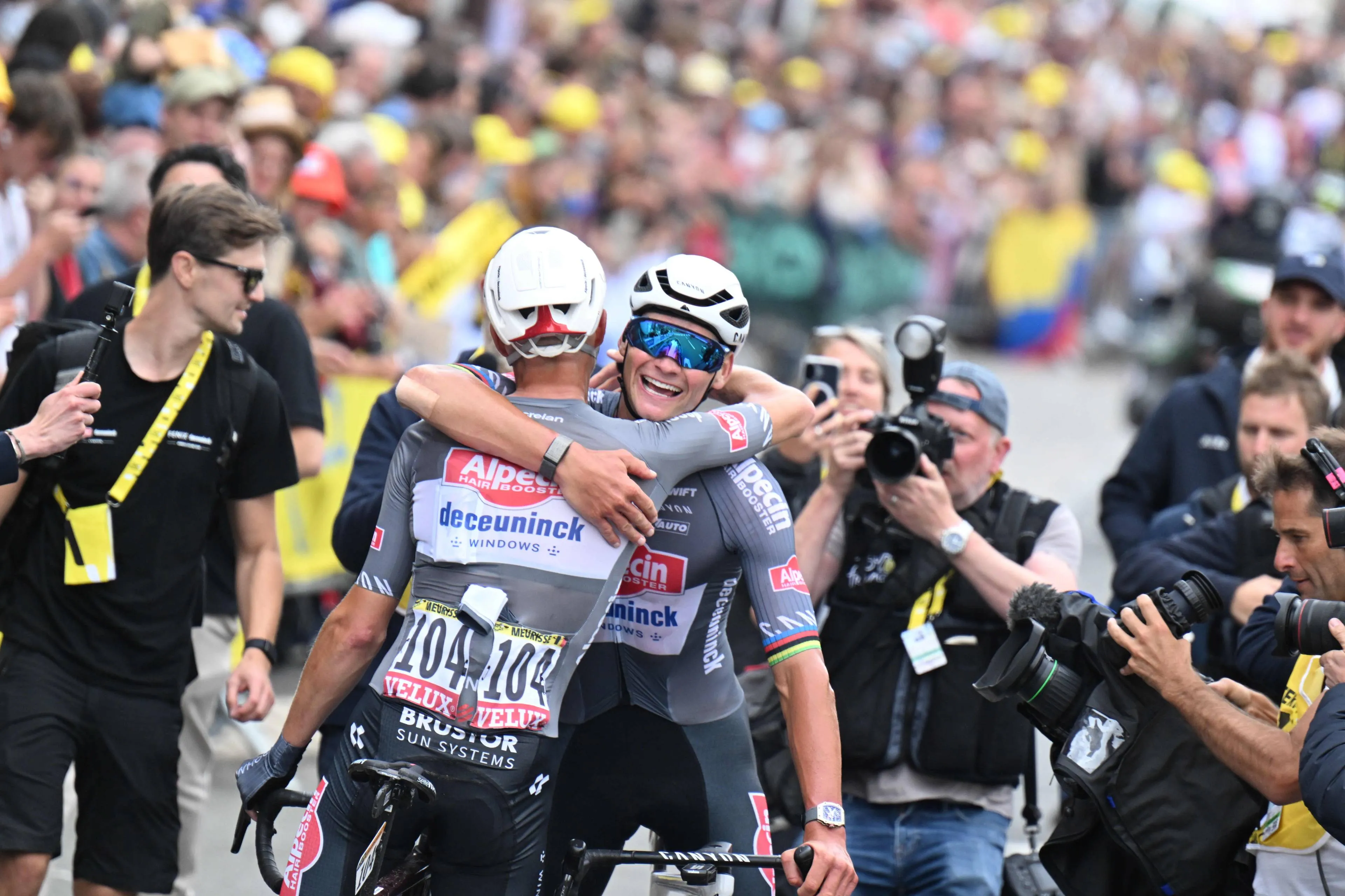 "Ainda não estou no meu pico" Van der Poel vence no Renewi Tour enquanto afina forma para o Mundial de BTT
